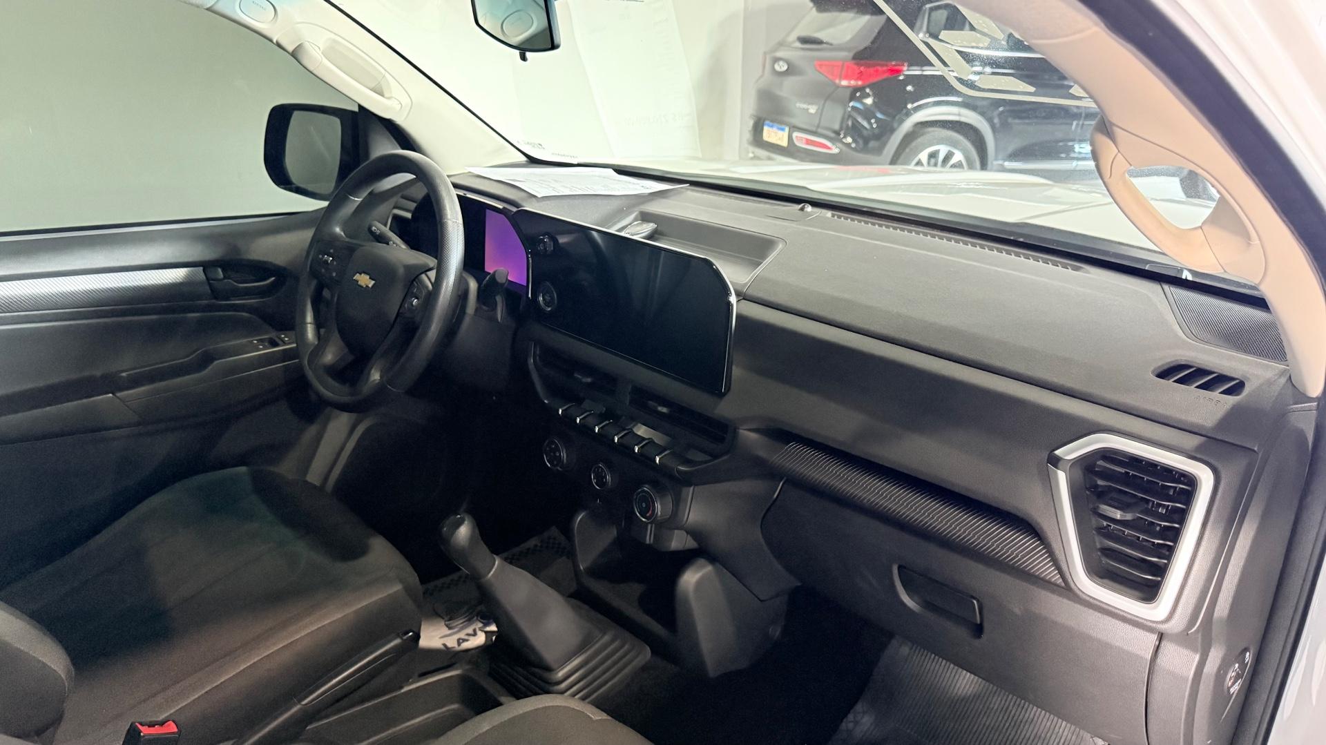 Foto numero 9 do veiculo Chevrolet S-10 Pick-up /S10 WT DS4 - Branca - 2025/2025