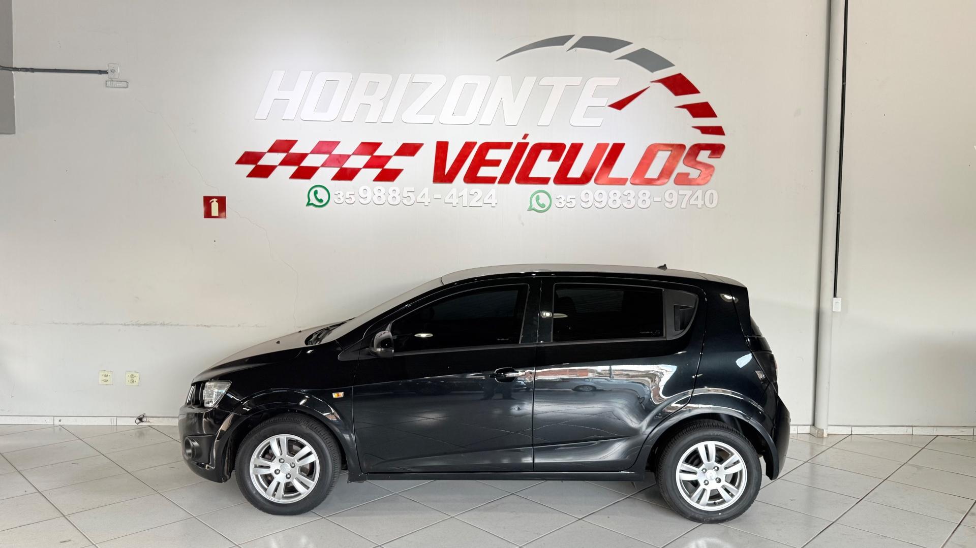 Foto numero 5 do veiculo Chevrolet Sonic HB LT 1.6 16V FlexPower 5p Aut.  - Preta - 2013/2014