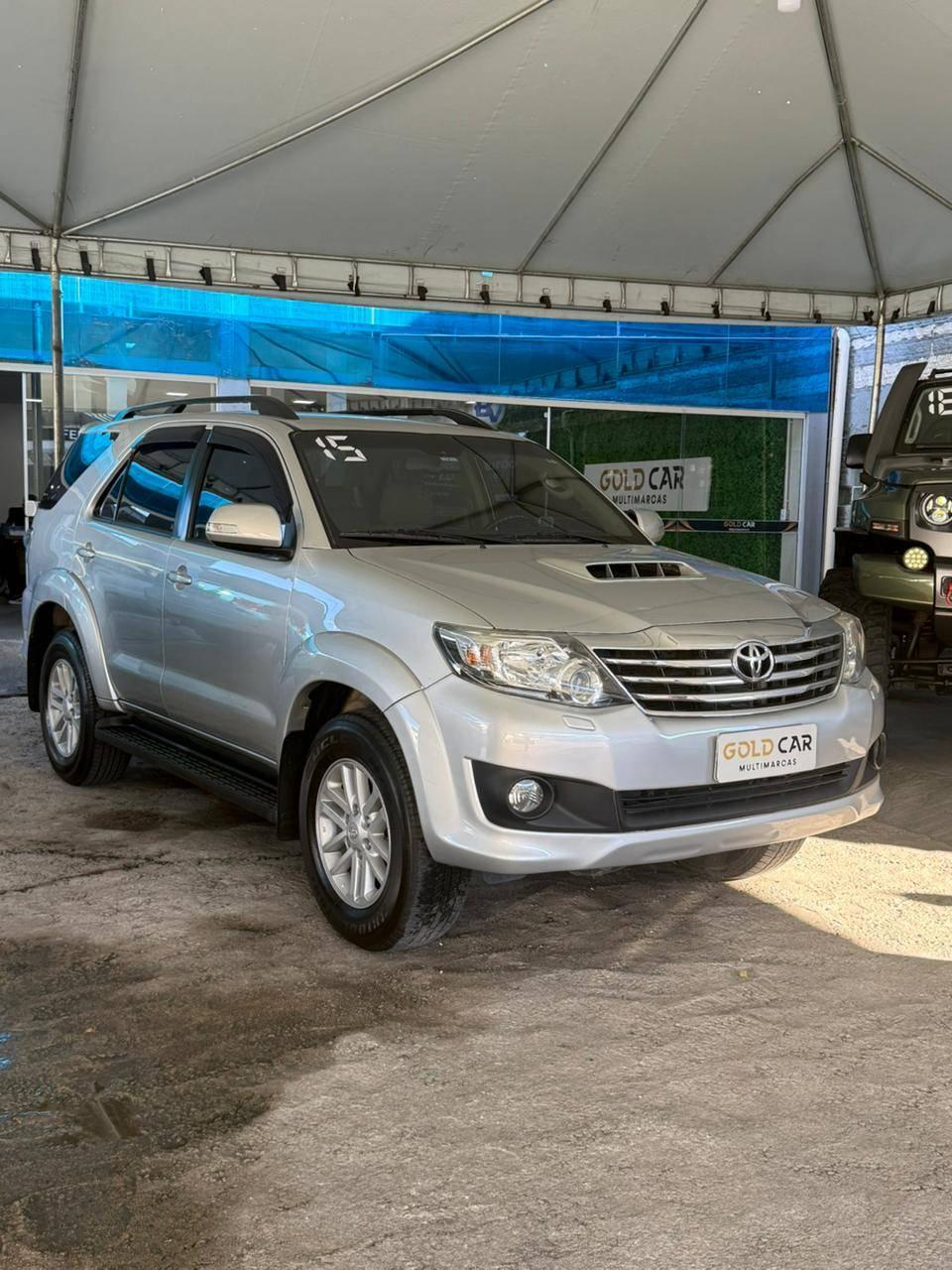 Foto numero 14 do veiculo Toyota Hilux SW4 SRV D4-D 4x4 3.0 TDI Dies. Aut  - Prata - 2014/2015