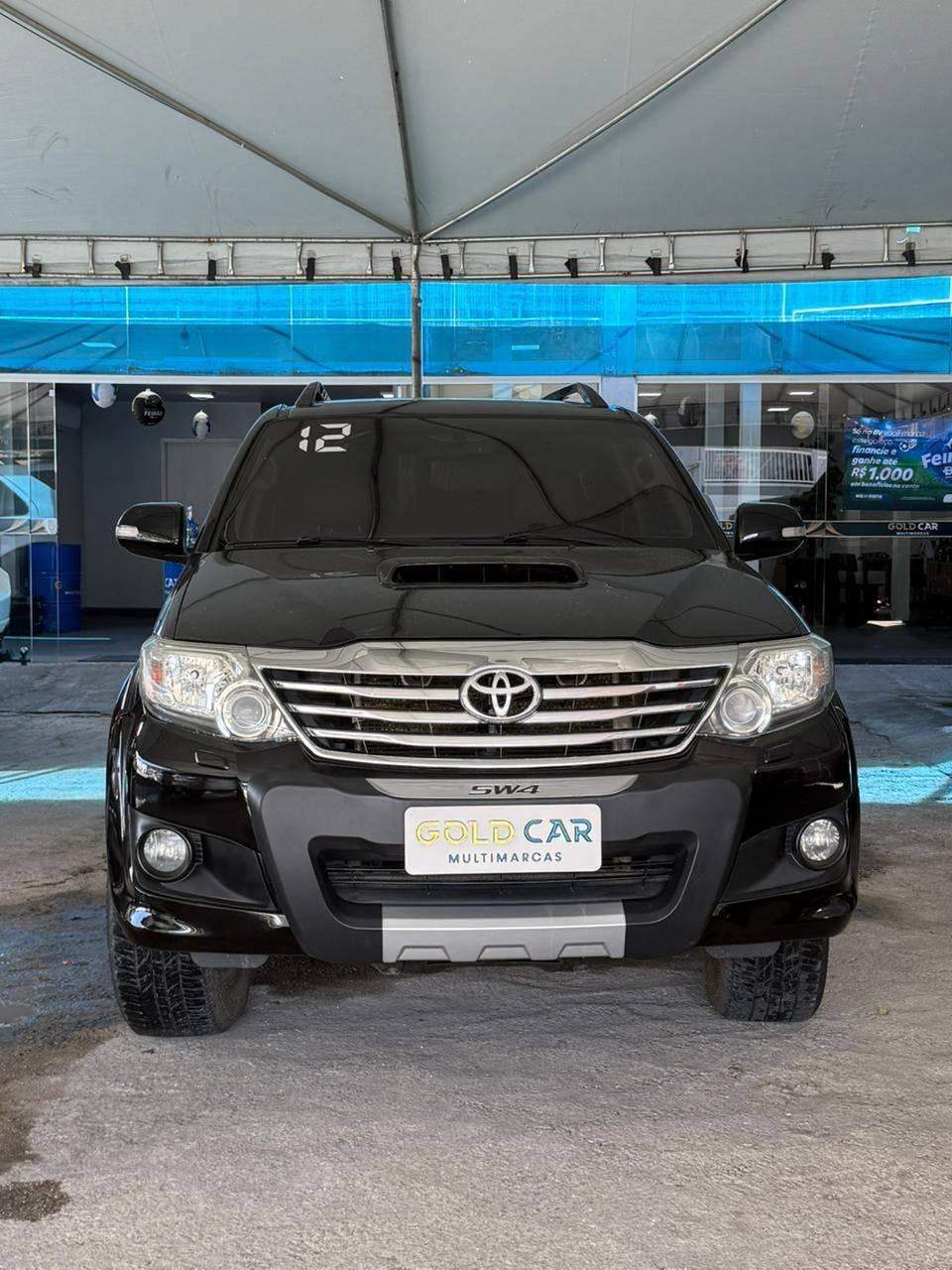 Foto numero 1 do veiculo Toyota Hilux SW4 SRV D4-D 4x4 3.0 TDI Dies. Aut  - Preta - 2011/2012