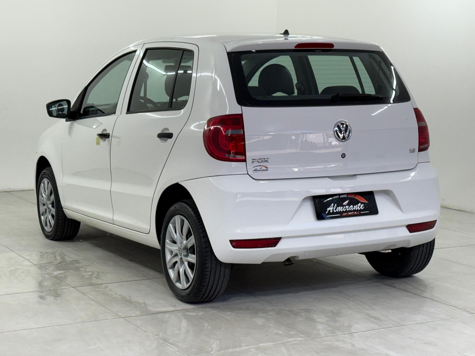 Foto numero 10 do veiculo Volkswagen Fox 1.6 Mi Total Flex 8V 5p  - Branca - 2013/2014