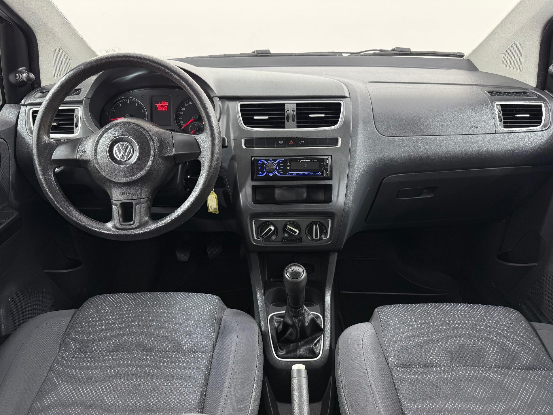 Foto numero 4 do veiculo Volkswagen Fox 1.6 Mi Total Flex 8V 5p  - Branca - 2013/2014