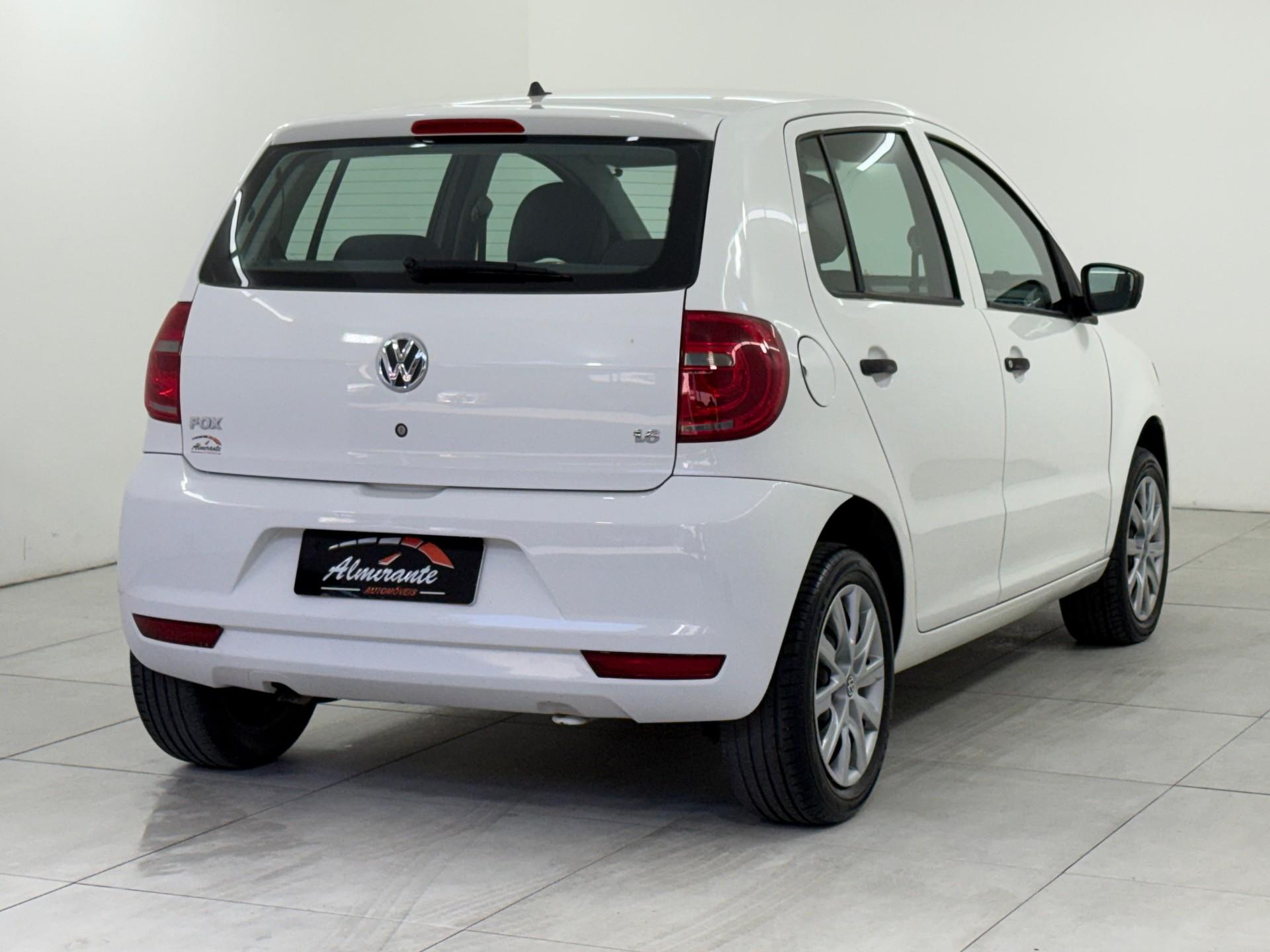 Foto numero 12 do veiculo Volkswagen Fox 1.6 Mi Total Flex 8V 5p  - Branca - 2013/2014