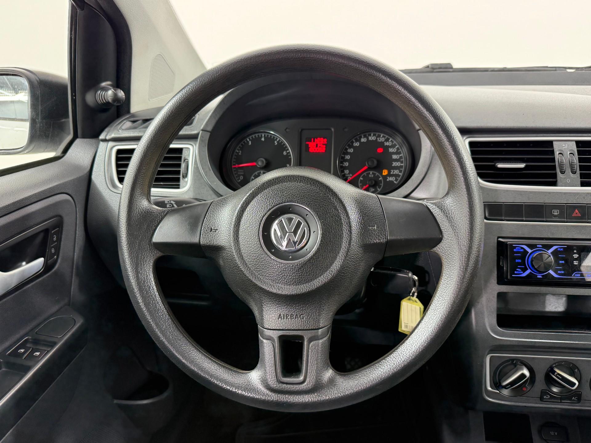 Foto numero 5 do veiculo Volkswagen Fox 1.6 Mi Total Flex 8V 5p  - Branca - 2013/2014
