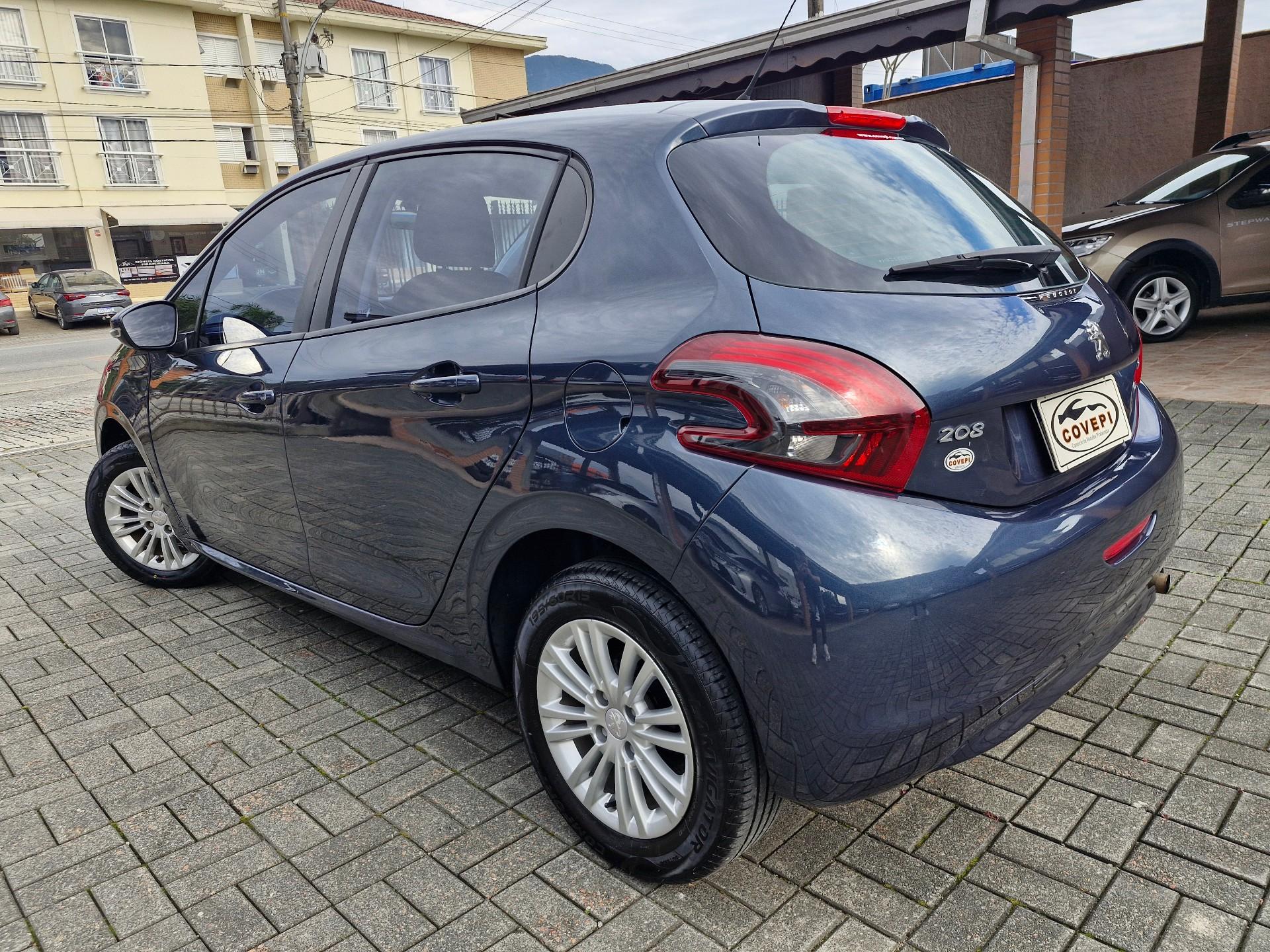Foto numero 4 do veiculo Peugeot 208 Active Pack 1.2 Flex 12V 5p Mec.  - Azul - 2016/2017