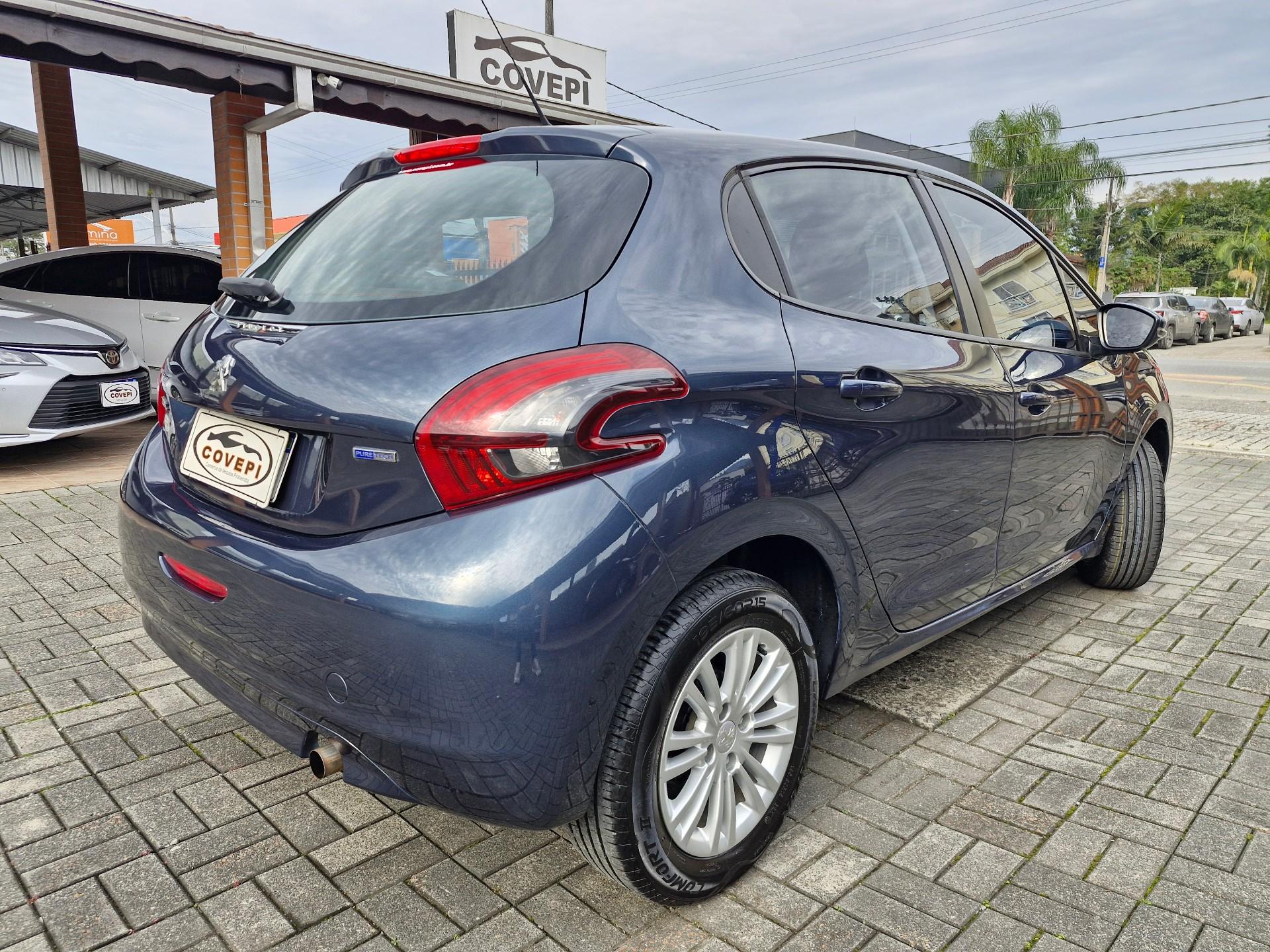 Foto numero 3 do veiculo Peugeot 208 Active Pack 1.2 Flex 12V 5p Mec.  - Azul - 2016/2017