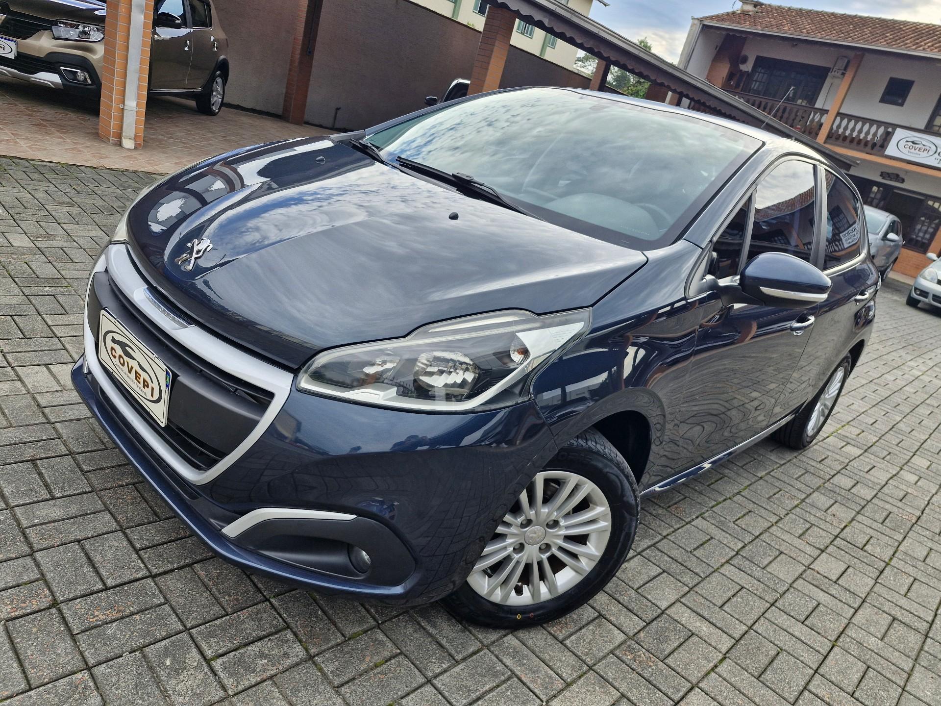 Foto numero 11 do veiculo Peugeot 208 Active Pack 1.2 Flex 12V 5p Mec.  - Azul - 2016/2017