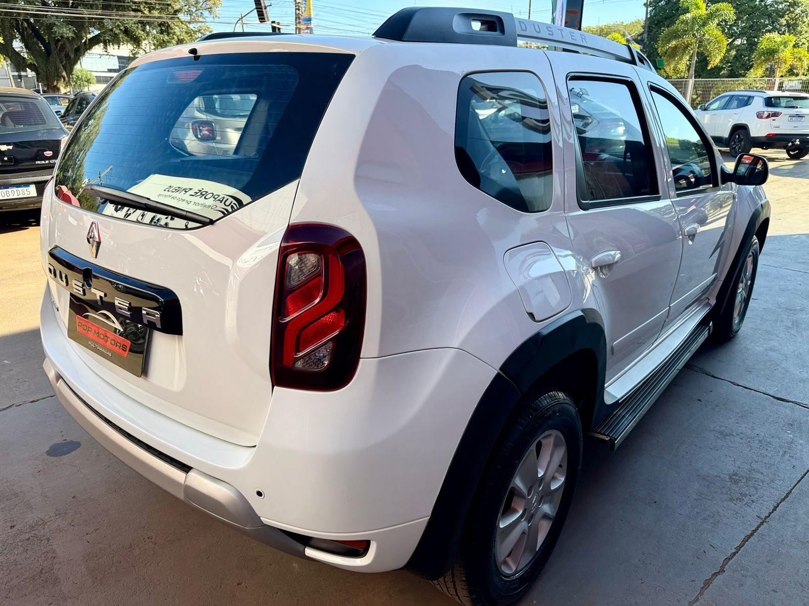 Foto numero 5 do veiculo Renault Duster Dynamique 1.6 Flex 16V Mec.  - Branca - 2015/2016