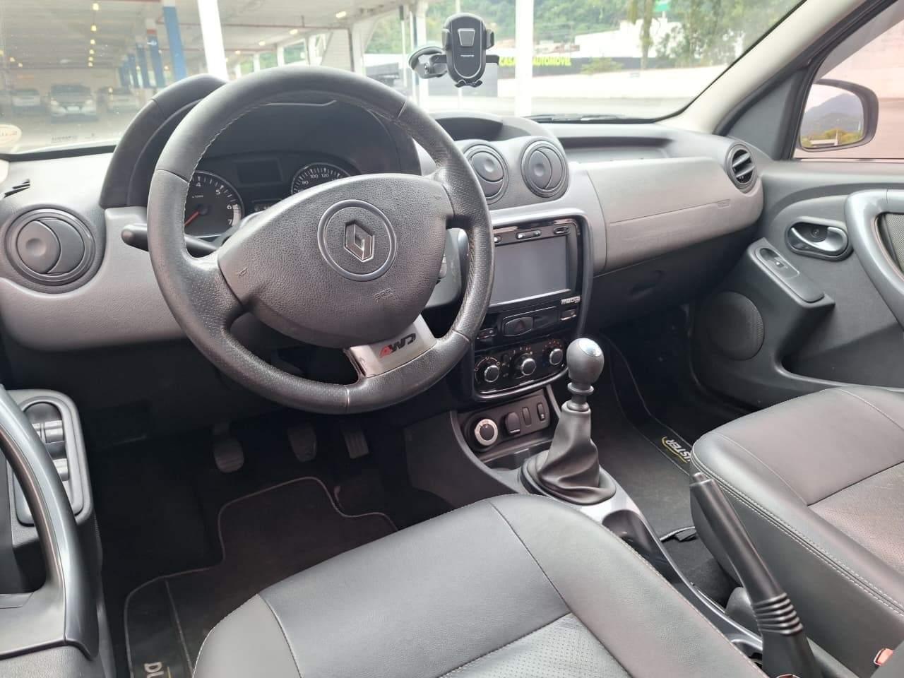 Foto numero 13 do veiculo Renault Duster Dynamique 4x4 2.0 Hi-Flex 16V Mec  - Prata - 2013/2014