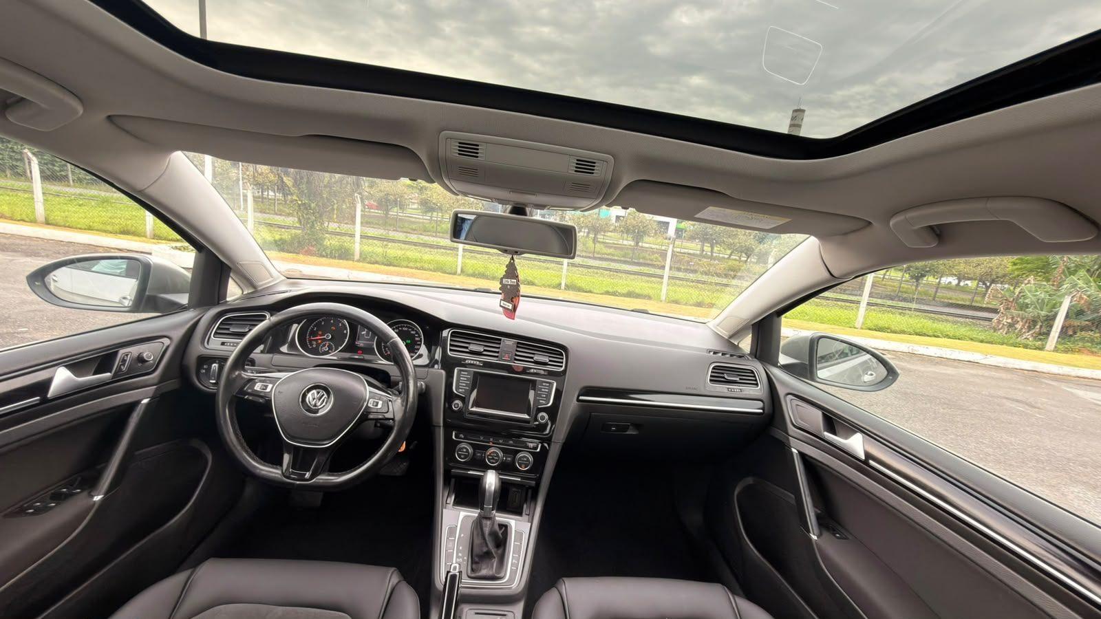 Foto numero 13 do veiculo Volkswagen Golf Highline 1.4 TSI Total Flex Aut.  - Prata - 2015/2015