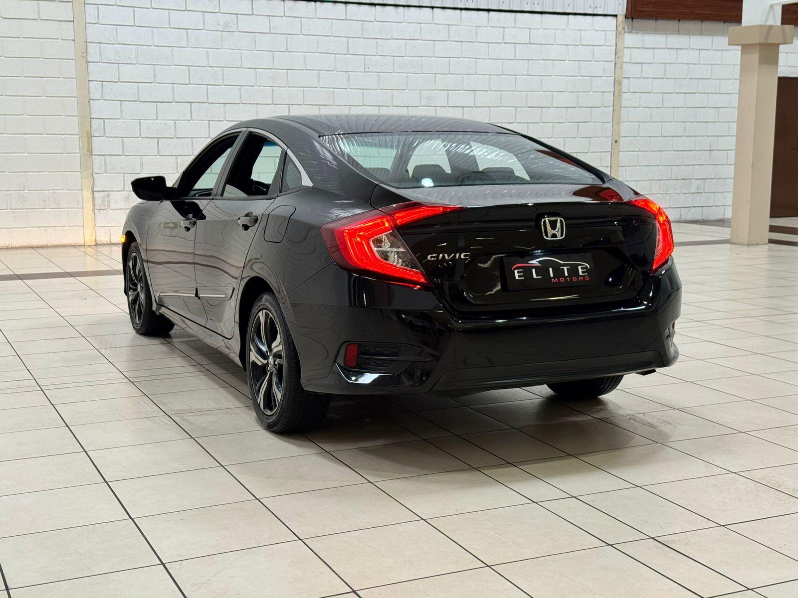 Foto numero 5 do veiculo Honda Civic Sedan SPORT 2.0 Flex 16V Aut.4p  - Preta - 2018/2018