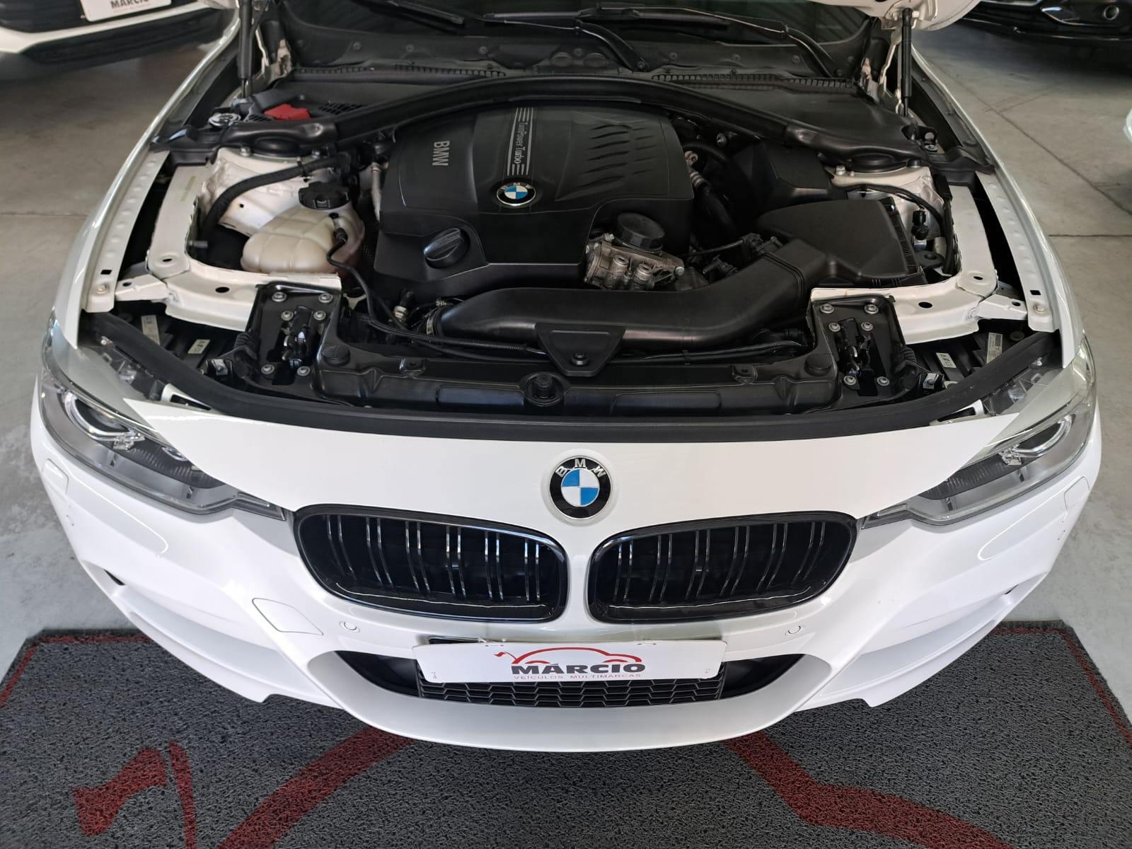 Foto numero 6 do veiculo BMW 335i /  3A91 M SPORT 3.0 24V - Branca - 2013/2014