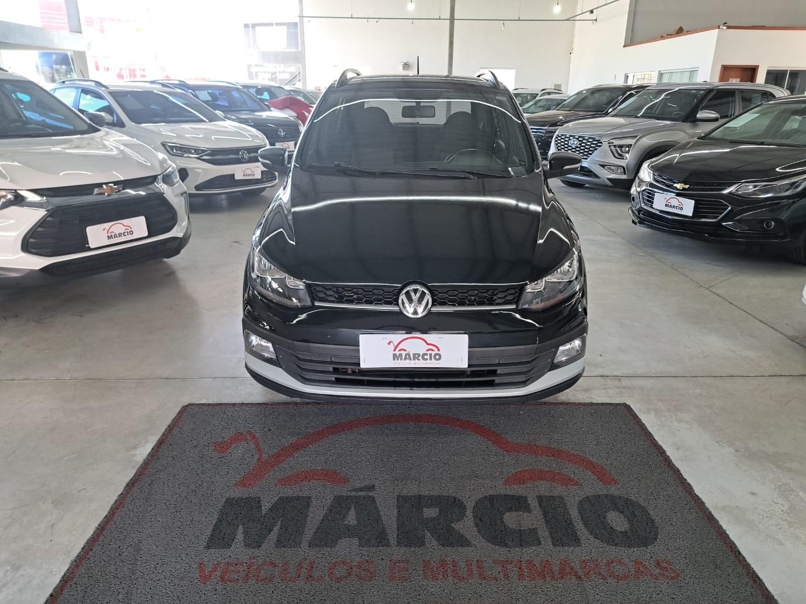 Foto numero 5 do veiculo Volkswagen Fox W/ XTREME MB - Preta - 2017/2018