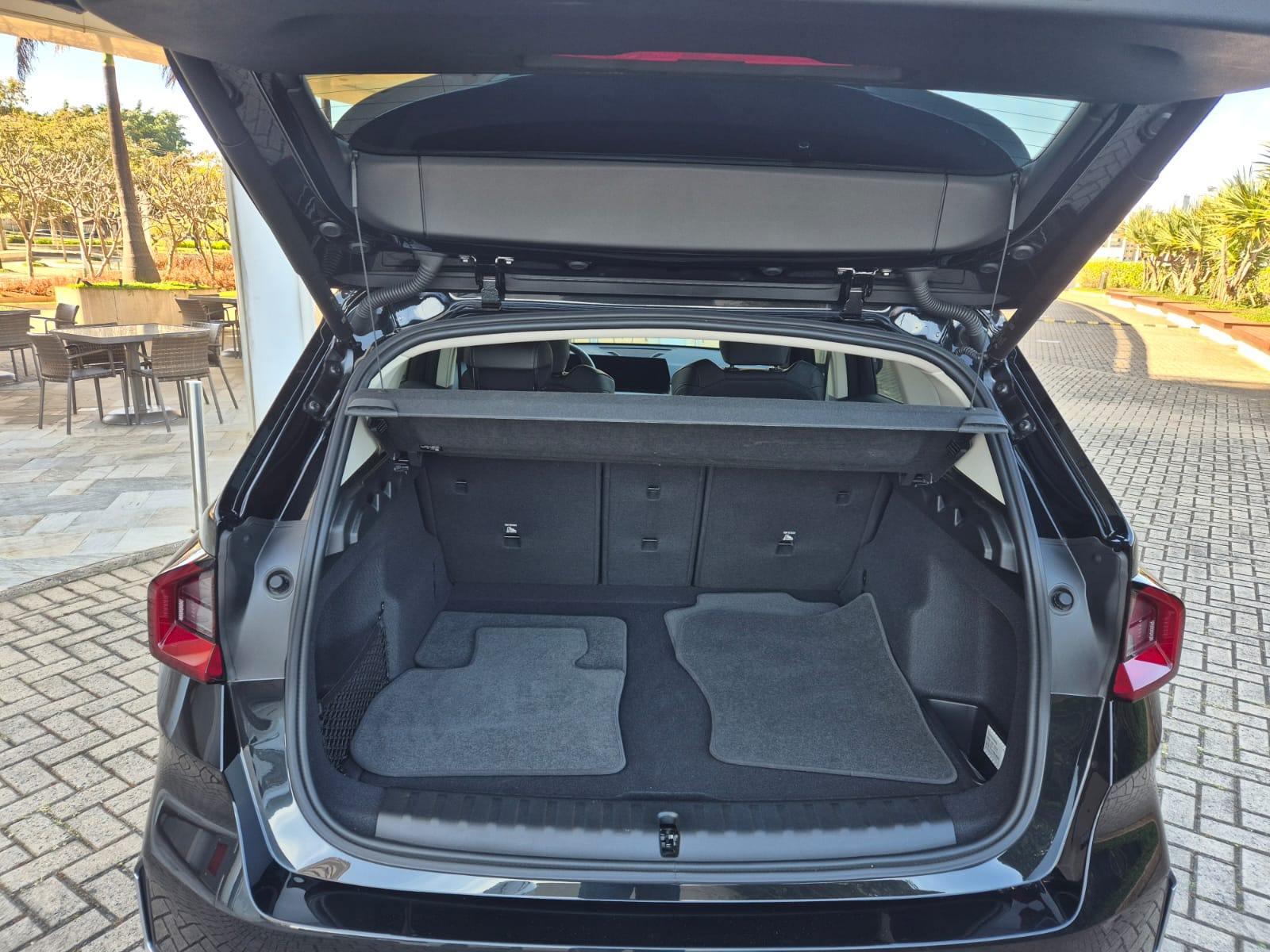 Foto numero 21 do veiculo BMW X1 X1 SDRIVE18I GP 1.5 TB Aut - Preta - 2024/2025