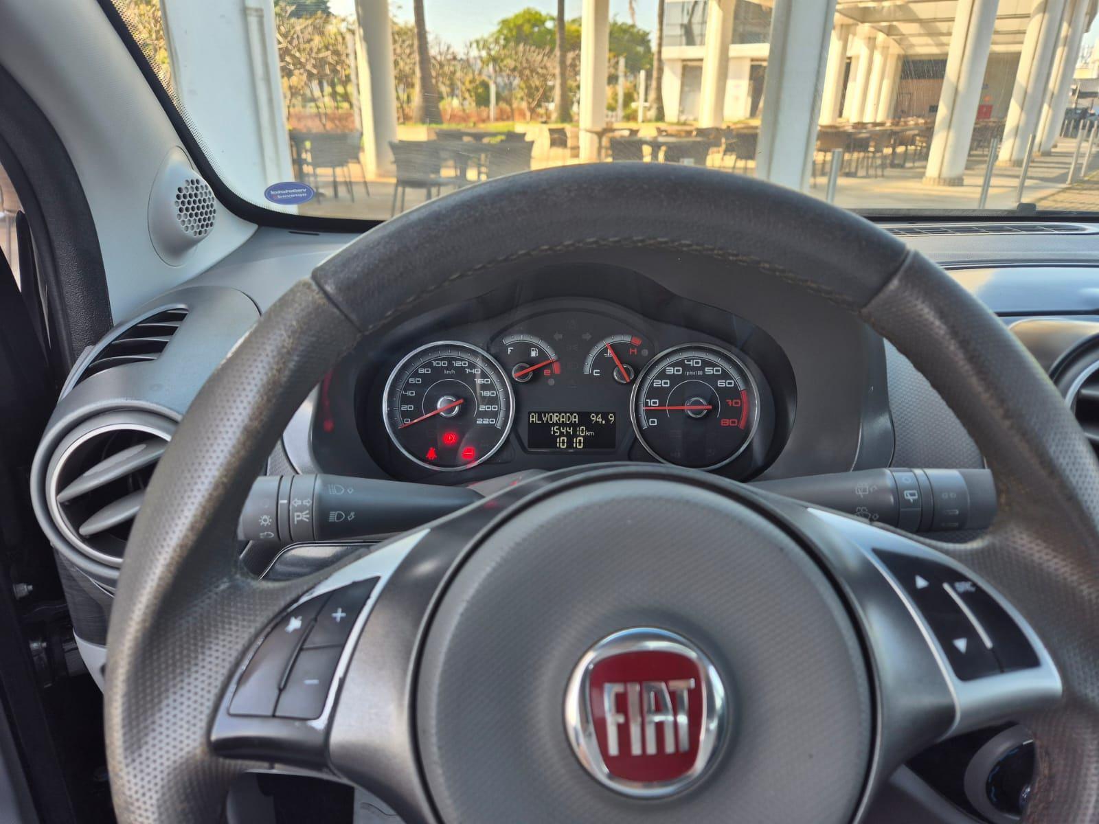 Foto numero 13 do veiculo Fiat Palio ATTRACTIVE 1.0 EVO Fire Flex 8v 5p  - Preta - 2015/2016