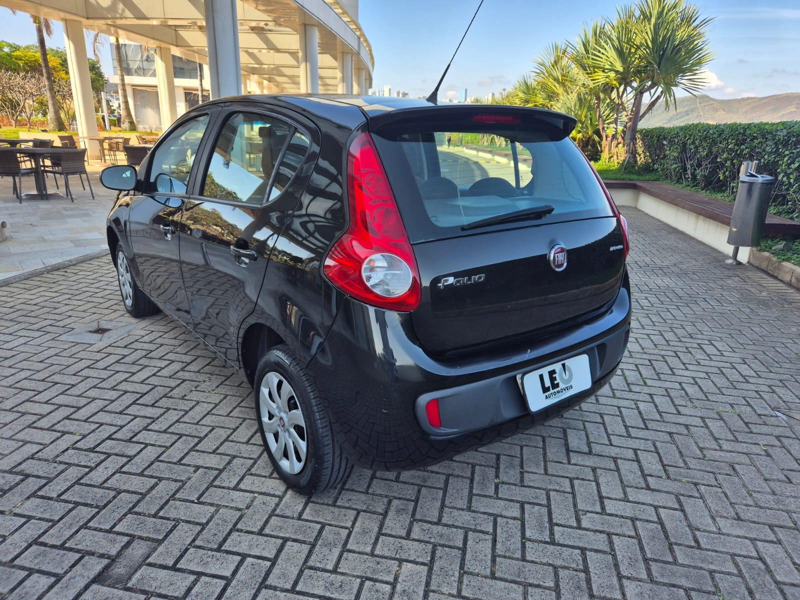 Foto numero 8 do veiculo Fiat Palio ATTRACTIVE 1.0 EVO Fire Flex 8v 5p  - Preta - 2015/2016