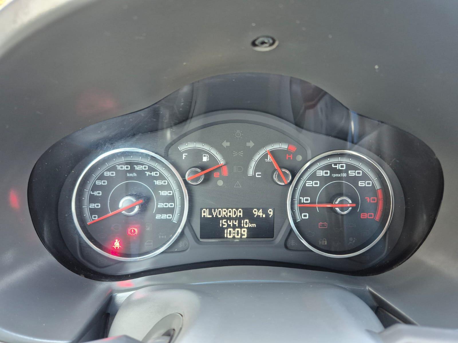 Foto numero 3 do veiculo Fiat Palio ATTRACTIVE 1.0 EVO Fire Flex 8v 5p  - Preta - 2015/2016