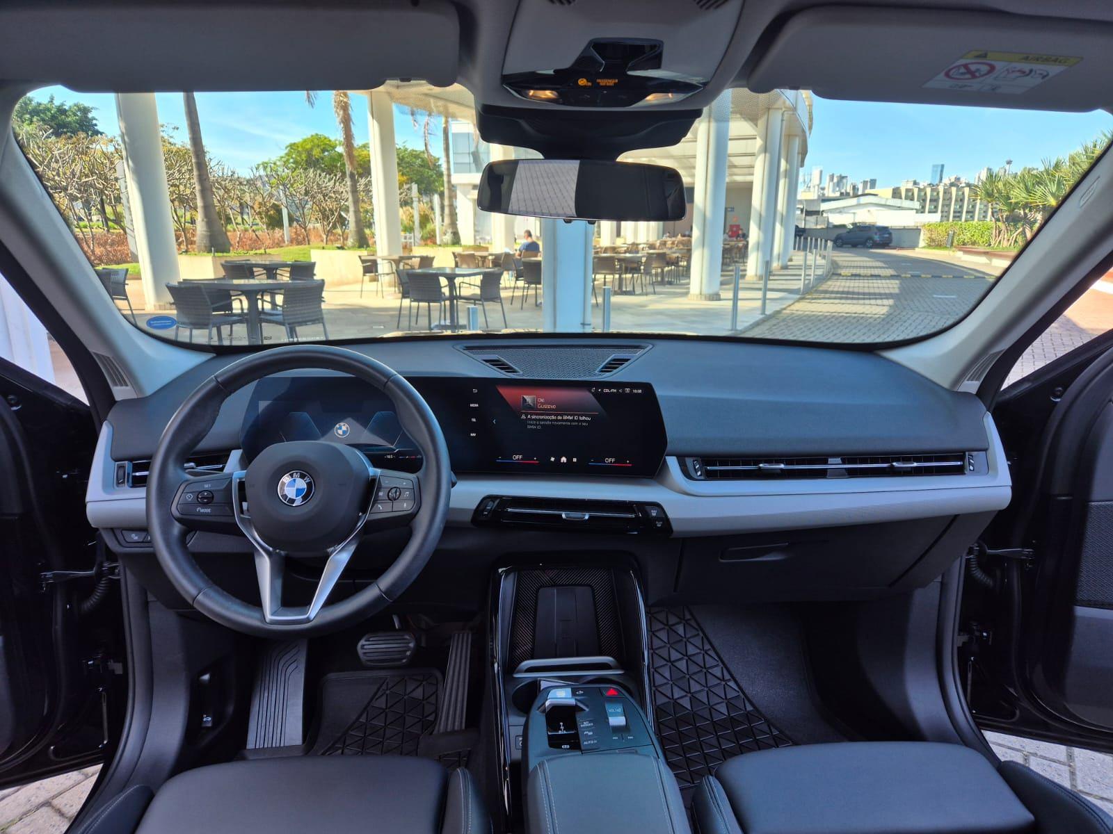Foto numero 12 do veiculo BMW X1 X1 SDRIVE18I GP 1.5 TB Aut - Preta - 2024/2025