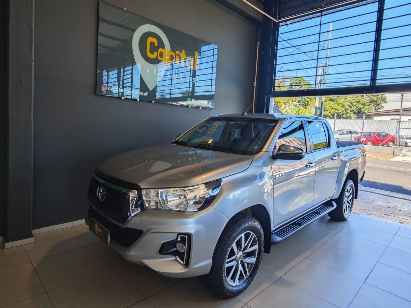 Foto numero 10 do veiculo Toyota Hilux /  CDSRVA4FD - Prata - 2019/2020