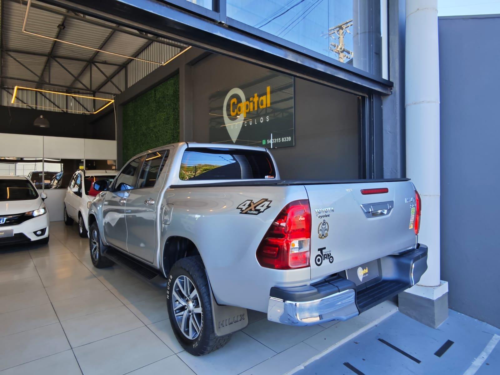 Foto numero 6 do veiculo Toyota Hilux /  CDSRVA4FD - Prata - 2019/2020