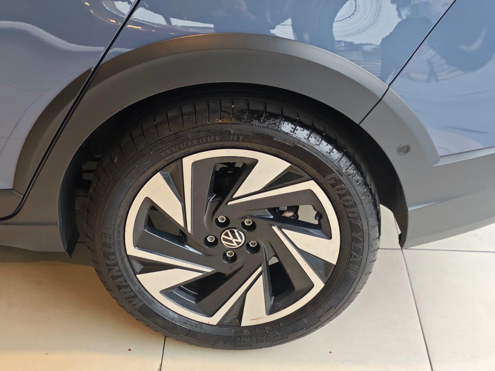 Foto numero 11 do veiculo Volkswagen Nivus Highline 1.0 200 TSI Flex Aut. - Azul - 2024/2025
