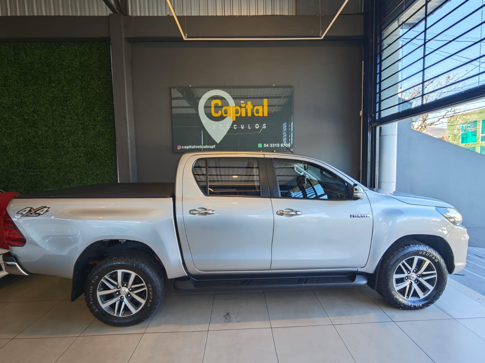 Foto numero 12 do veiculo Toyota Hilux /  CDSRVA4FD - Prata - 2019/2020