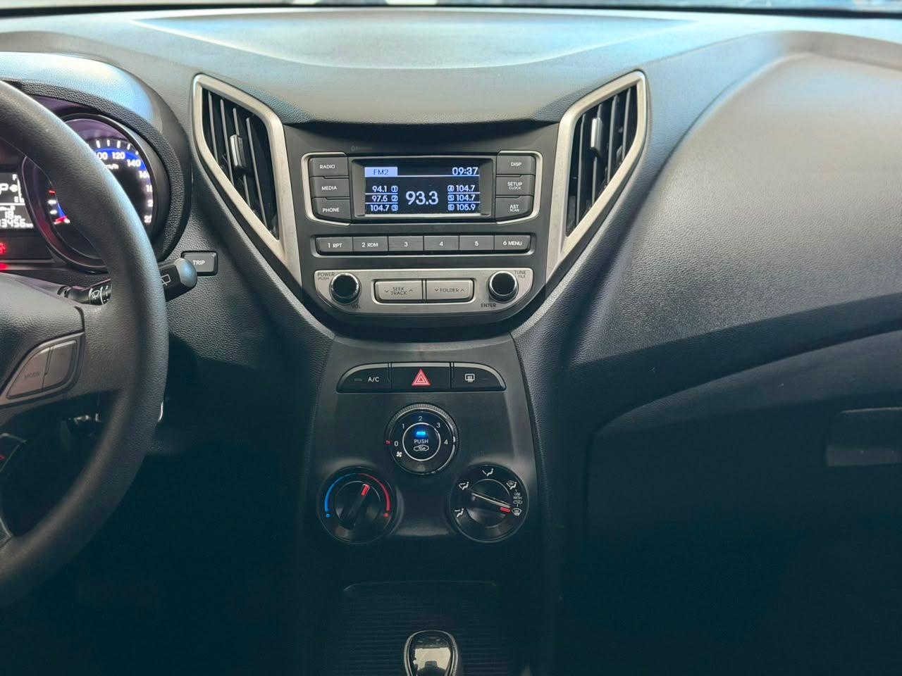 Hyundai HB20 C.Style/C.Plus 1.6 Flex 16V Aut. 2016