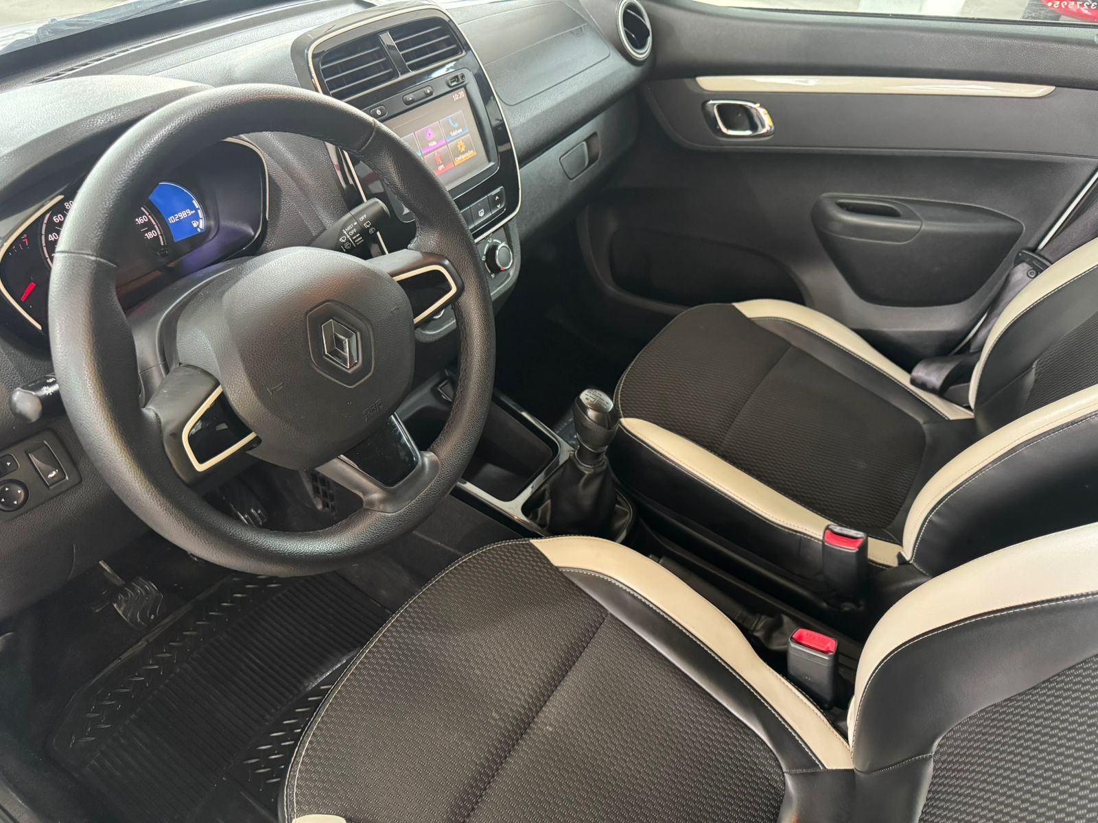 Renault Kwid Intense 1.0 Flex 12V 5p Mec. 2018