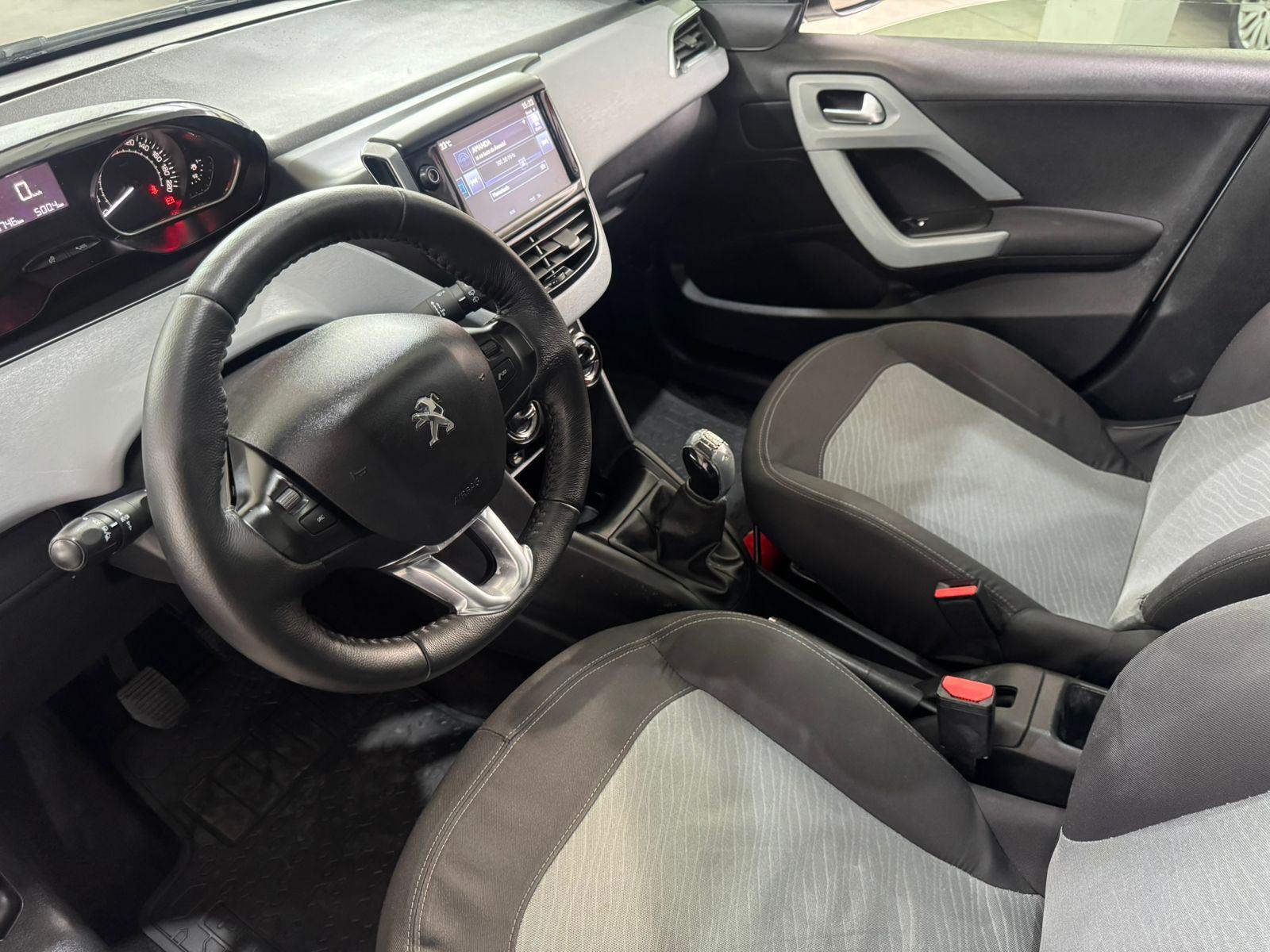 Peugeot 208 Allure 1.5 Flex 8V 5p 2015