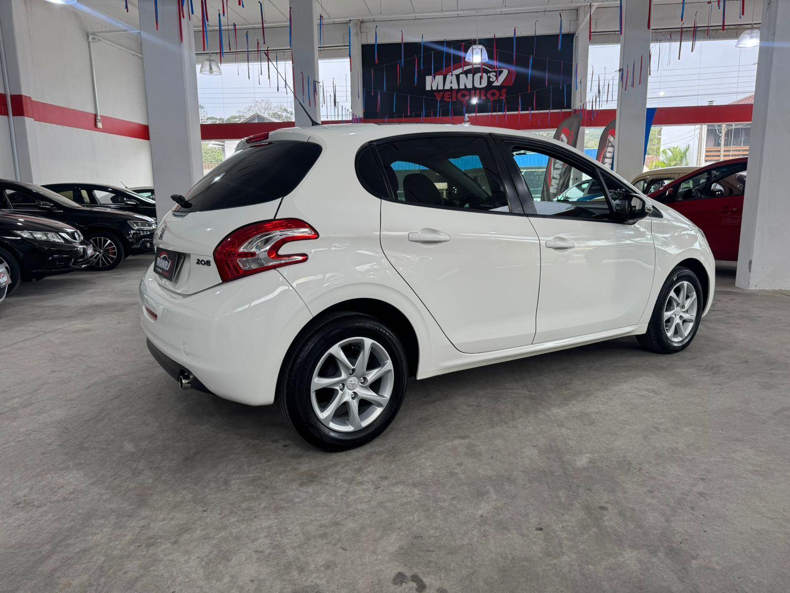 Peugeot 208 Allure 1.5 Flex 8V 5p 2015