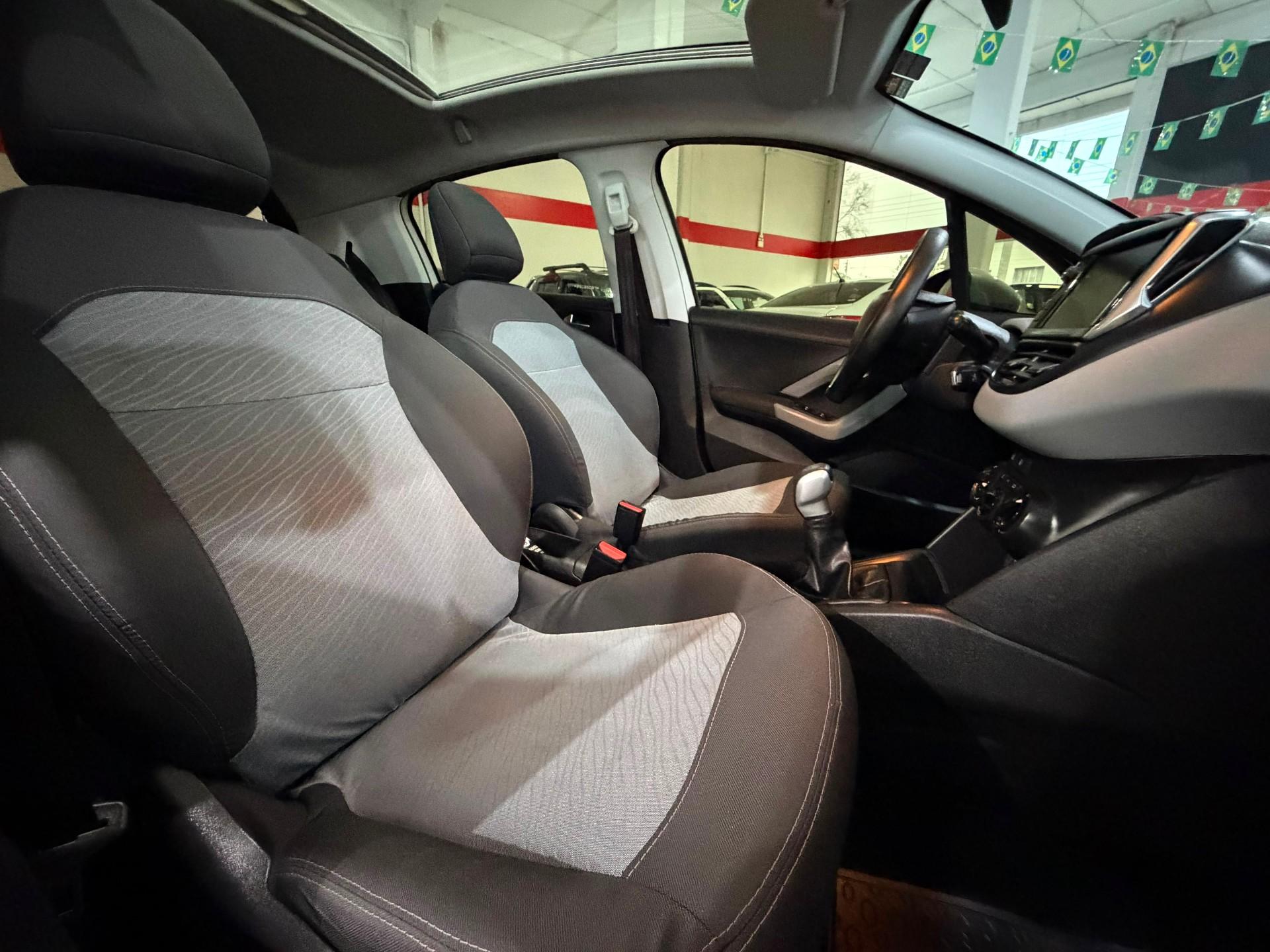 Peugeot 208 Allure 1.5 Flex 8V 5p 2015
