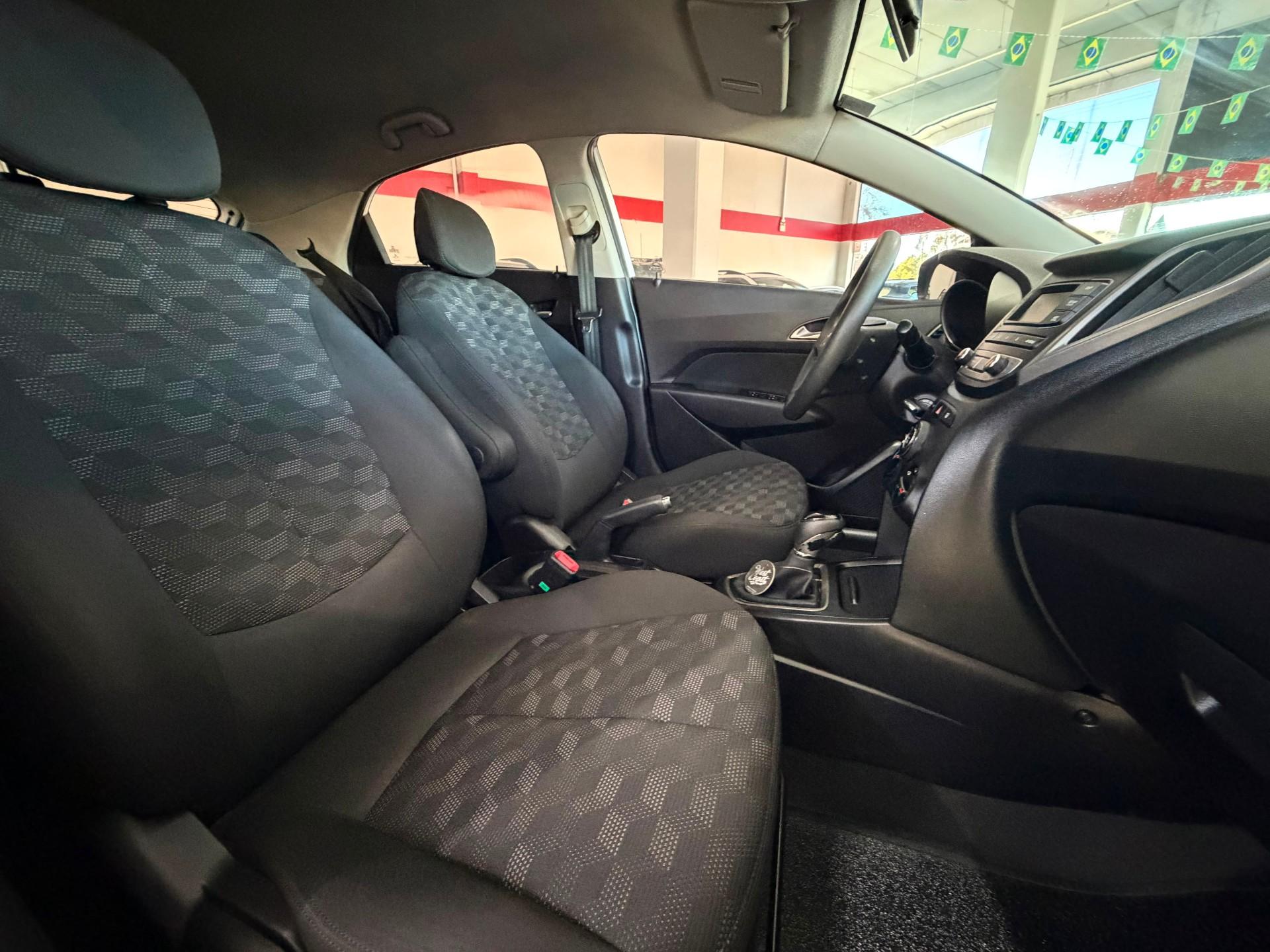 Hyundai HB20 C.Style/C.Plus 1.6 Flex 16V Aut. 2016