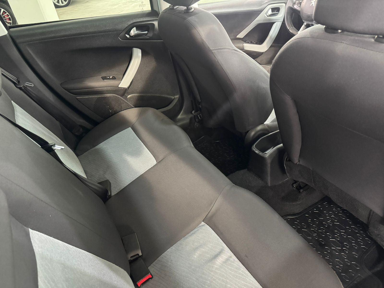 Peugeot 208 Allure 1.5 Flex 8V 5p 2015