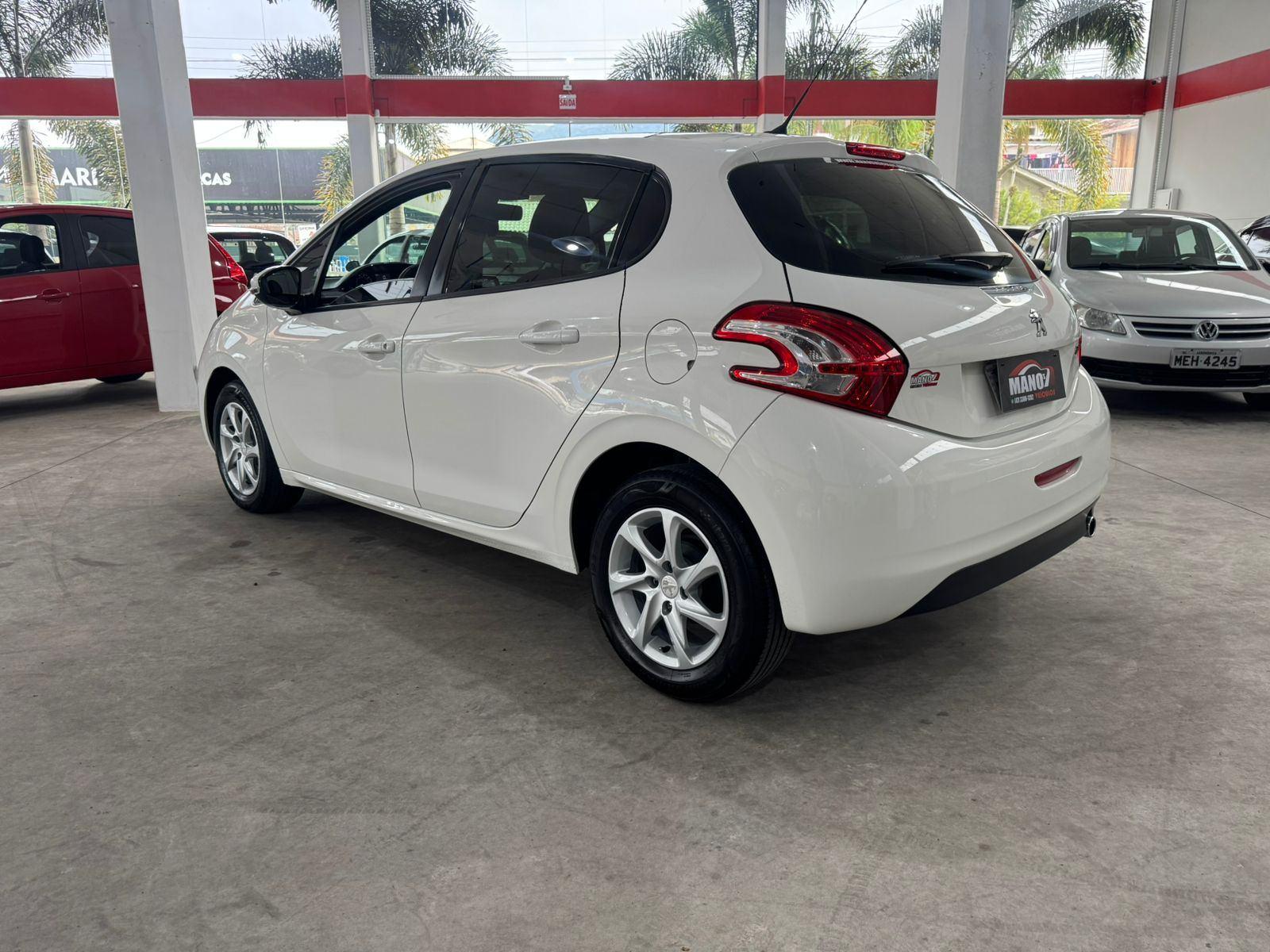 Peugeot 208 Allure 1.5 Flex 8V 5p 2015