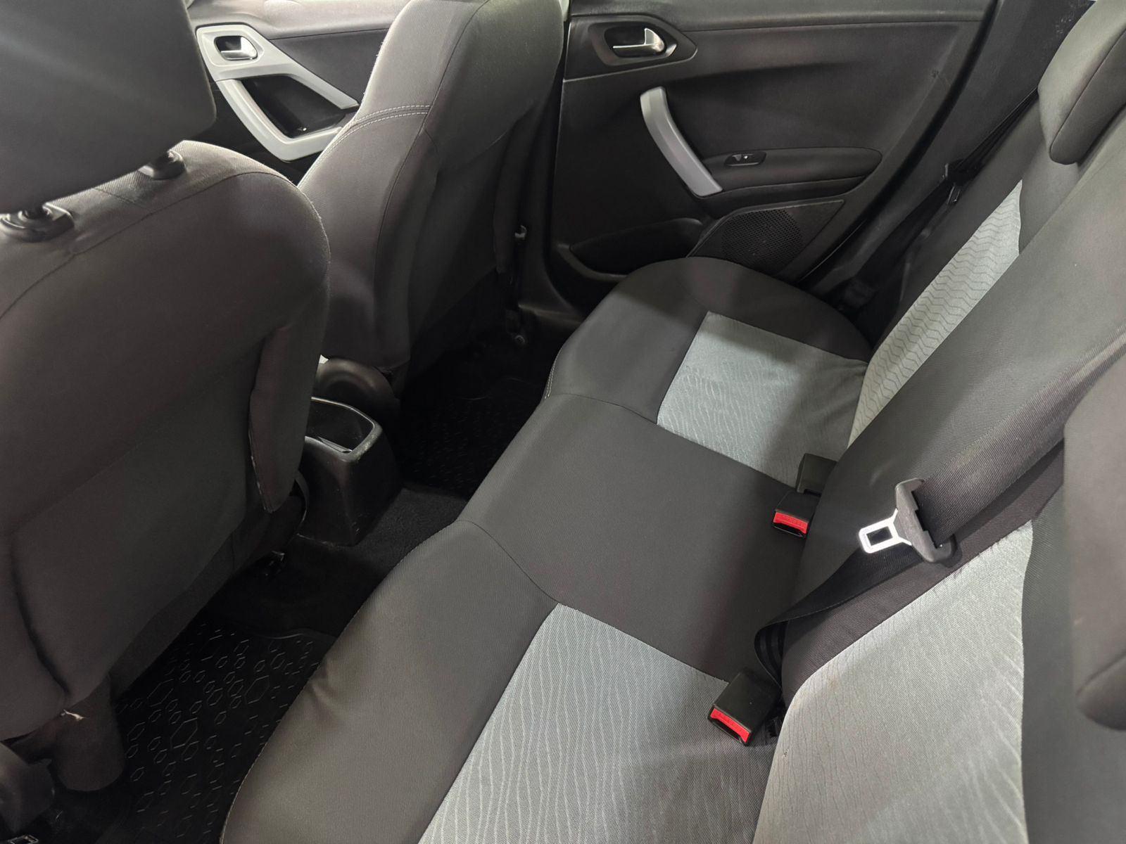 Peugeot 208 Allure 1.5 Flex 8V 5p 2015