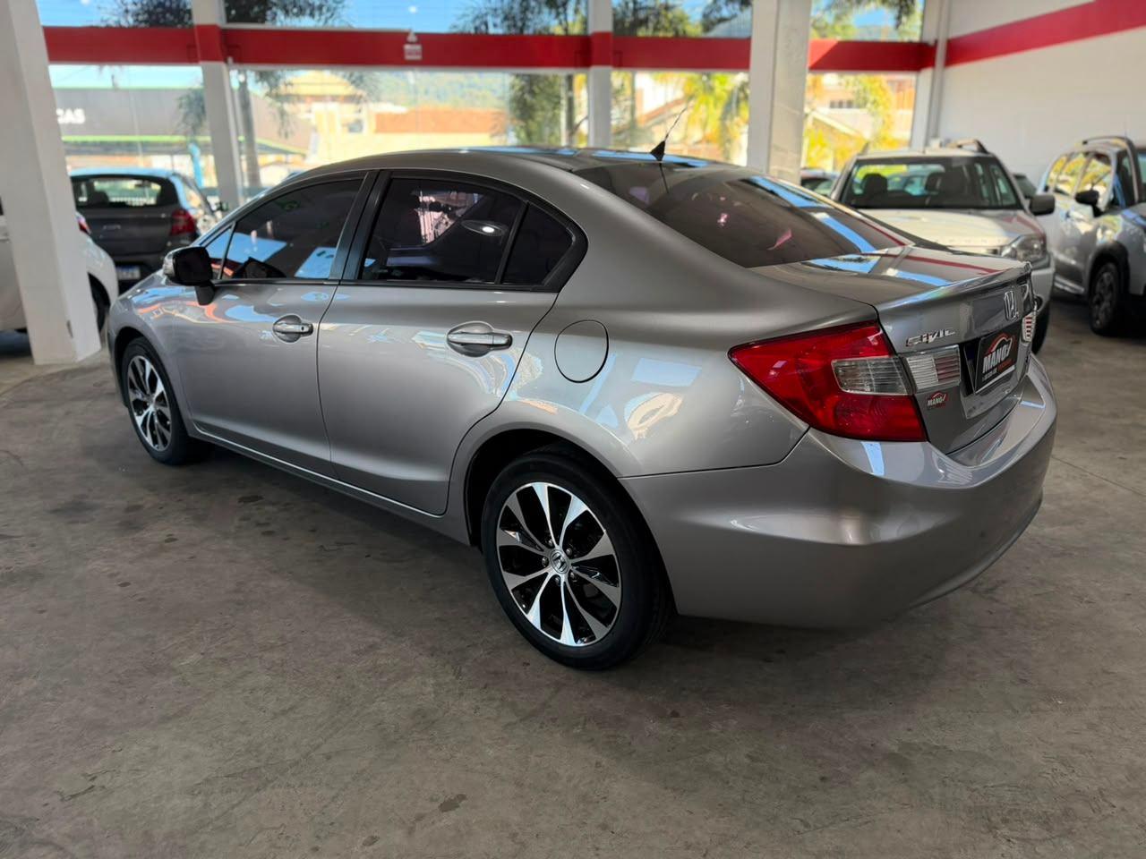 Honda Civic Sedan LXR 2.0 Flexone 16V Aut. 4p 2015