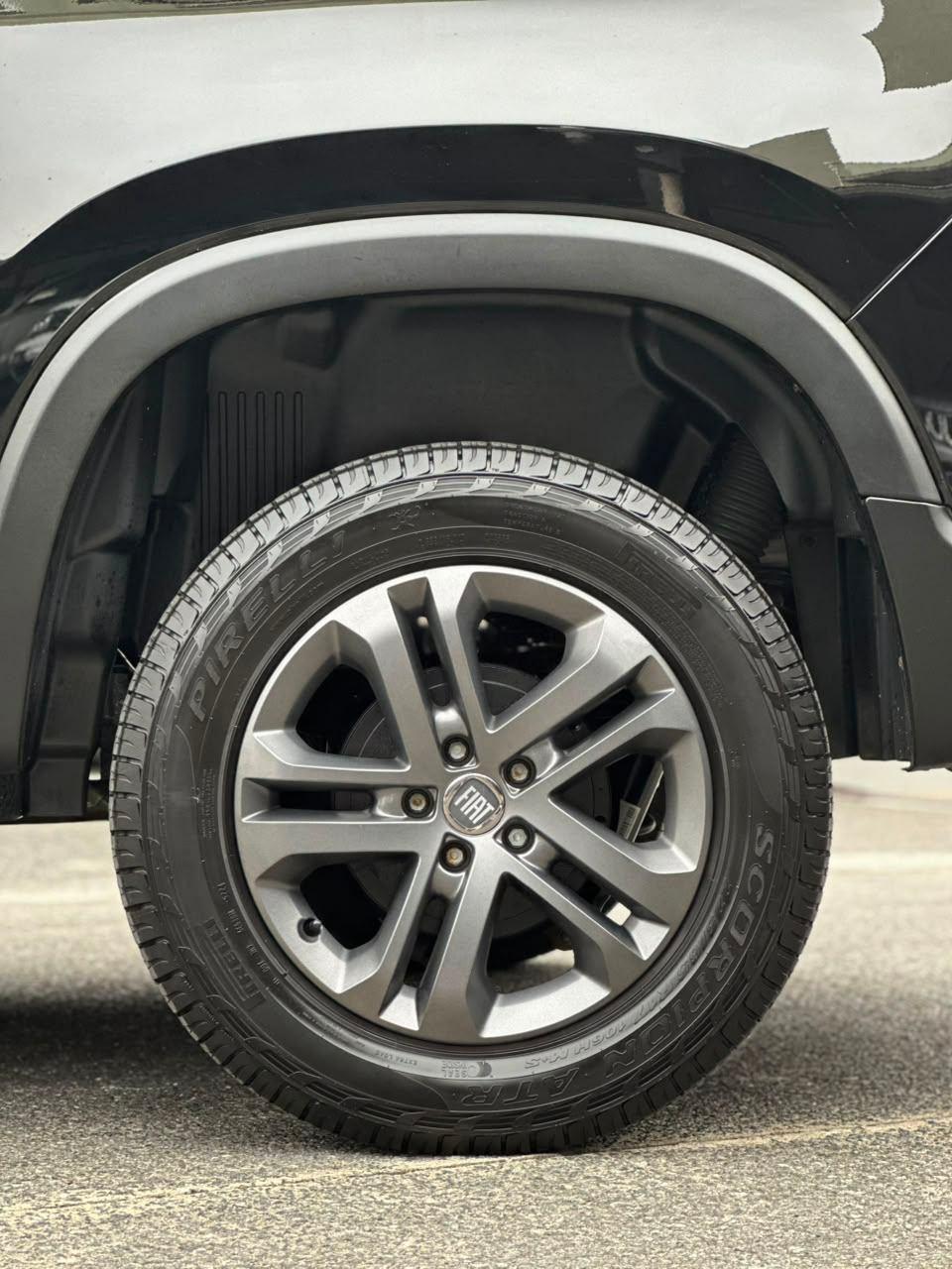 Foto numero 23 do veiculo Fiat Toro Blackjack 2.4 16V flex Aut  - Preta - 2017/2018