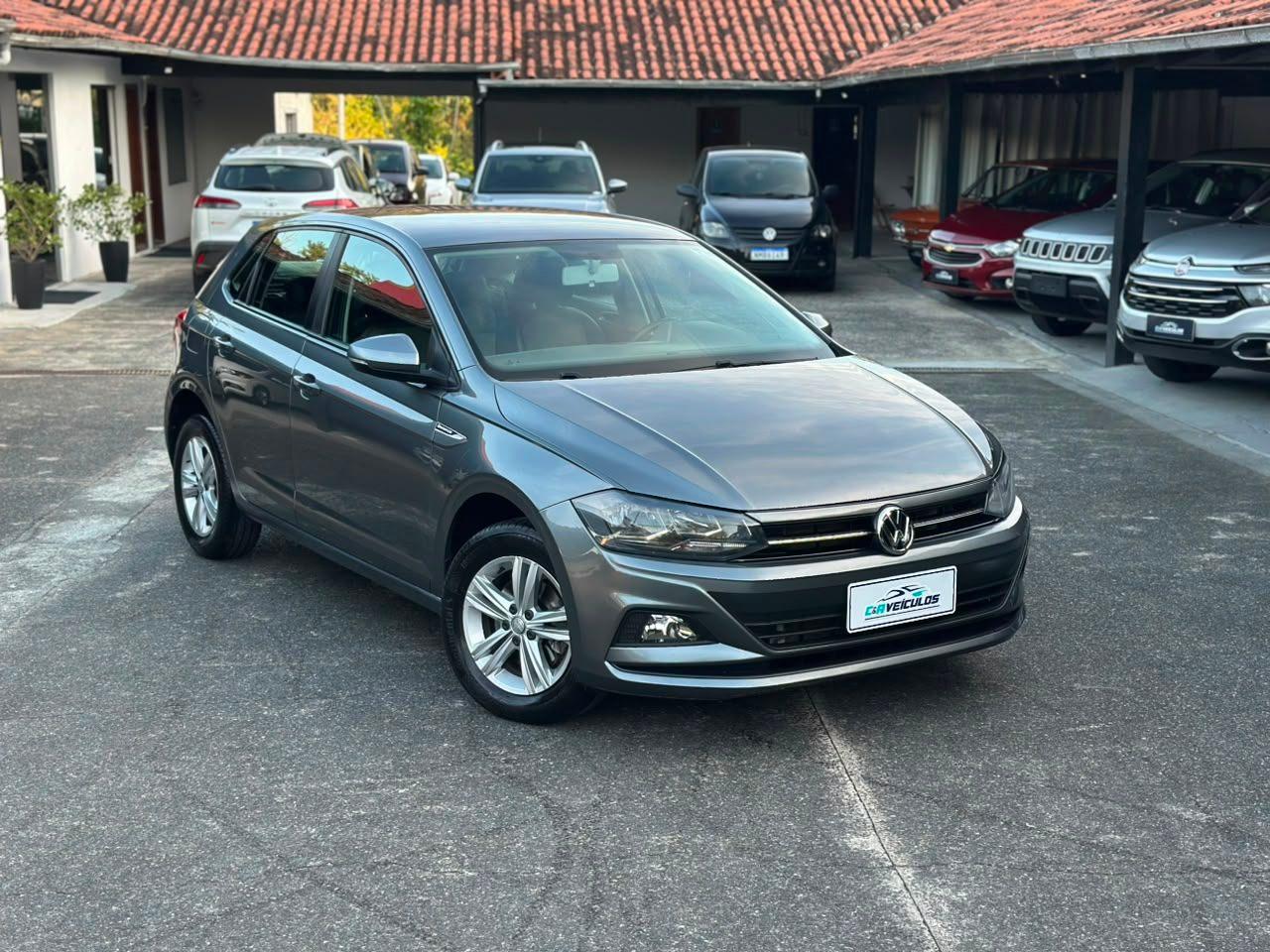 Foto numero 2 do veiculo Volkswagen Polo Comfort. 200 TSI 1.0 Flex 12V Aut. - Cinza - 2017/2018