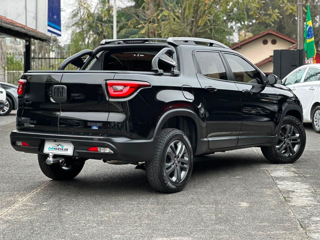 Foto numero 5 do veiculo Fiat Toro Blackjack 2.4 16V flex Aut  - Preta - 2017/2018