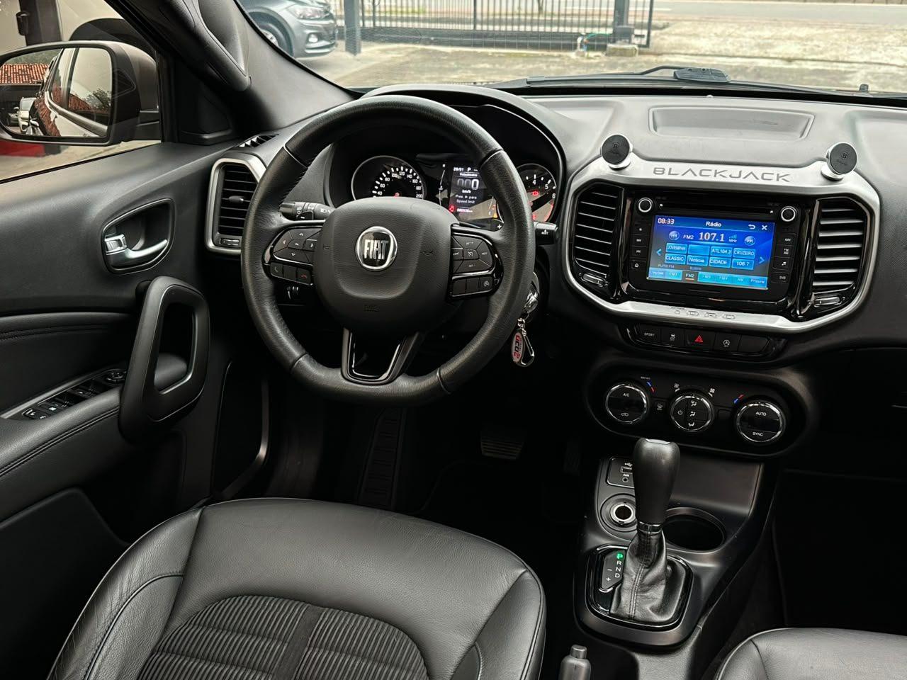 Foto numero 14 do veiculo Fiat Toro Blackjack 2.4 16V flex Aut  - Preta - 2017/2018