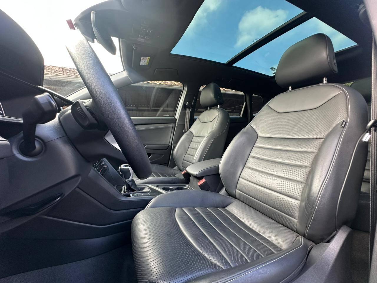 Foto numero 4 do veiculo Volkswagen Taos Highline 1.4 250 TSI Flex Aut. - Cinza - 2024/2024