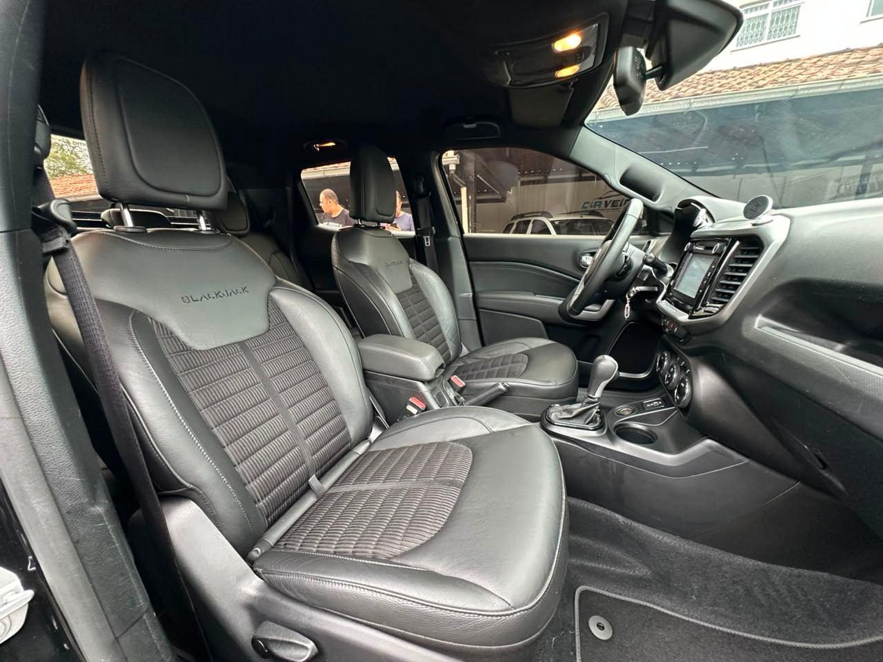 Foto numero 16 do veiculo Fiat Toro Blackjack 2.4 16V flex Aut  - Preta - 2017/2018