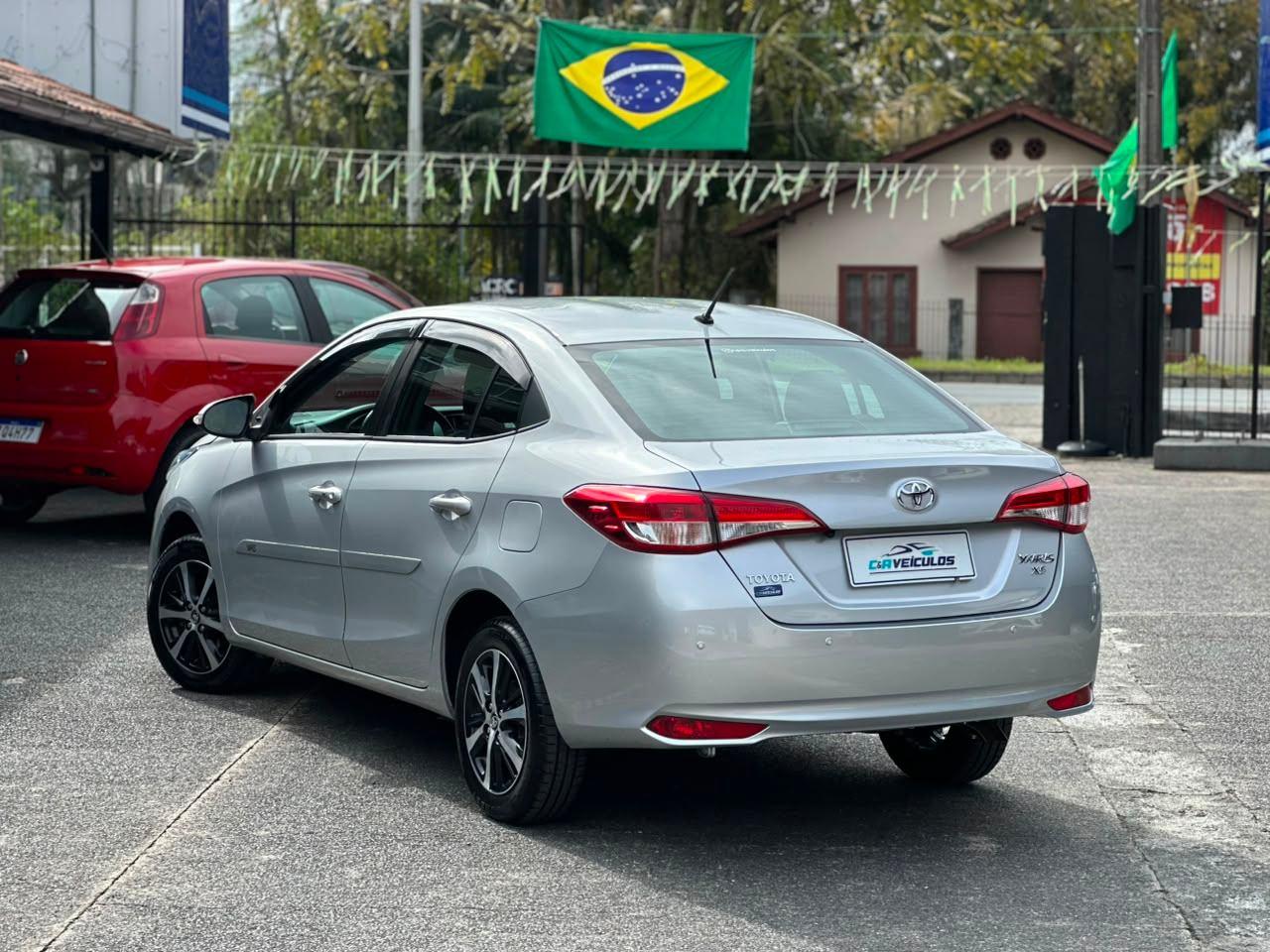 Foto numero 6 do veiculo Toyota Yaris XS Sedan 1.5 Flex 16V 4p Aut.  - Prata - 2019/2019