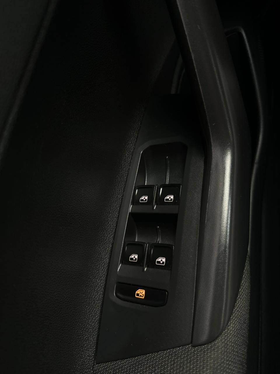 Foto numero 20 do veiculo Volkswagen Polo W/ MCA - Prata - 2019/2020