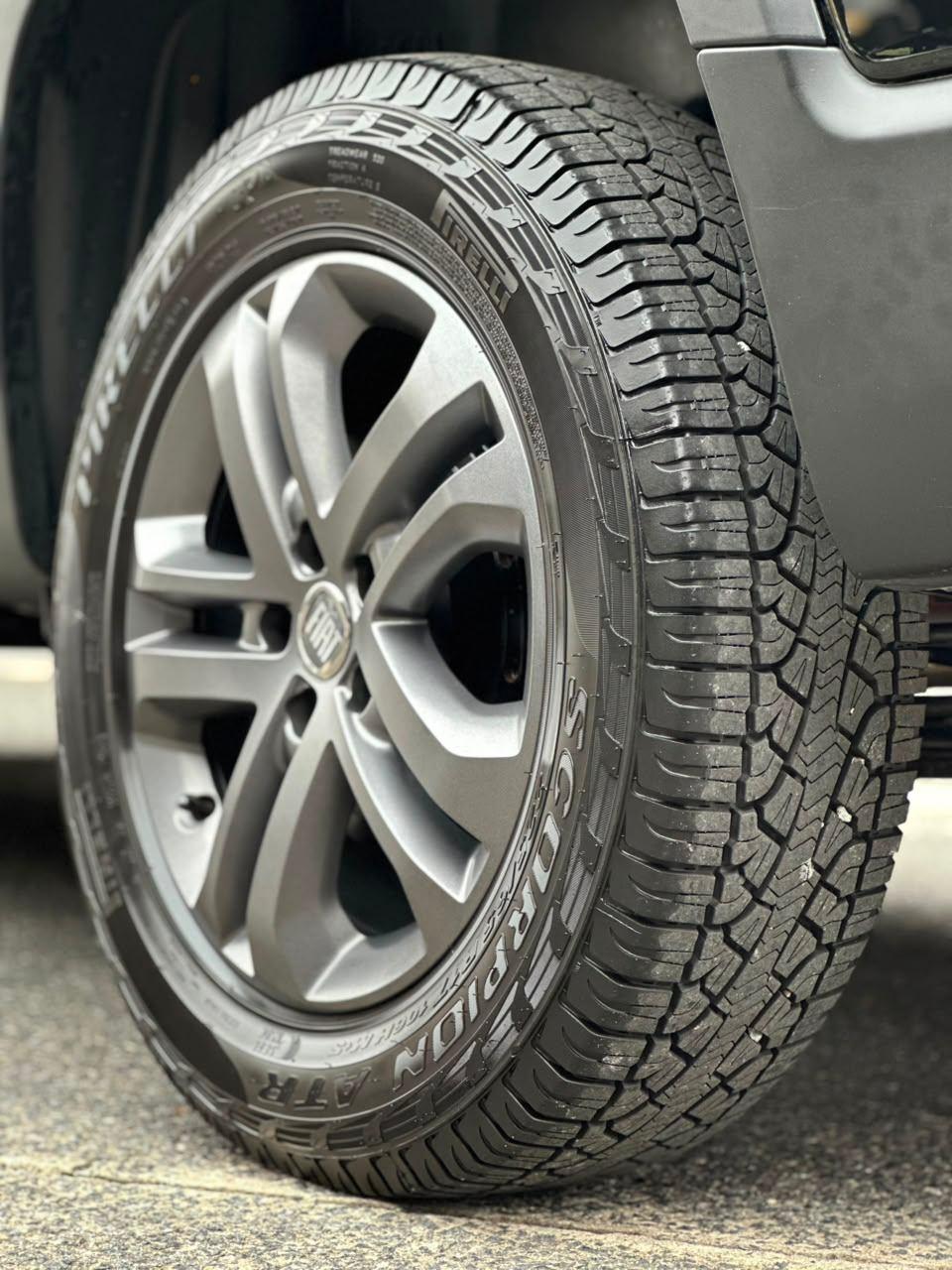 Foto numero 22 do veiculo Fiat Toro Blackjack 2.4 16V flex Aut  - Preta - 2017/2018