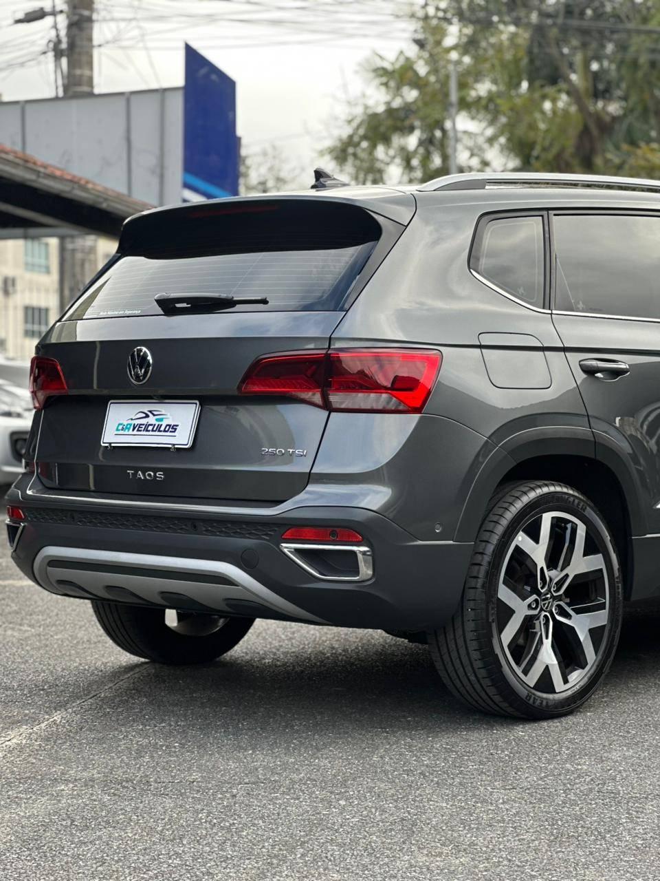 Foto numero 12 do veiculo Volkswagen Taos Highline 1.4 250 TSI Flex Aut. - Cinza - 2024/2024