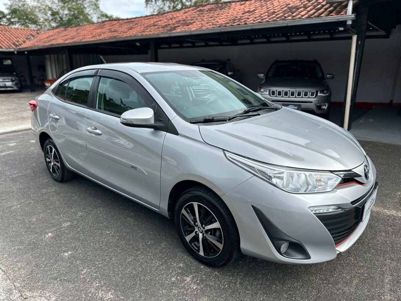Foto numero 3 do veiculo Toyota Yaris XS Sedan 1.5 Flex 16V 4p Aut.  - Prata - 2019/2019