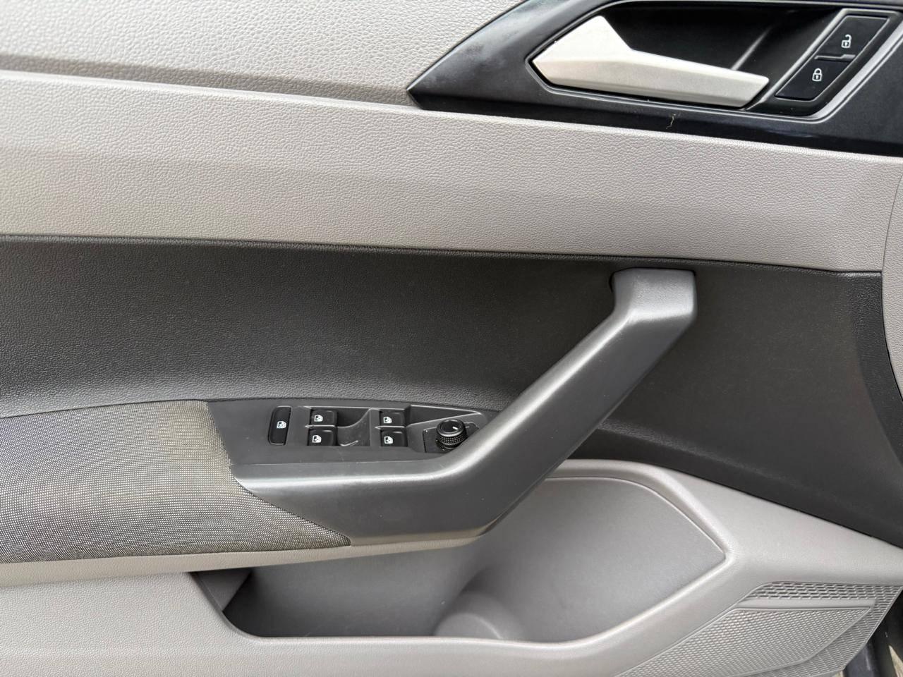 Foto numero 19 do veiculo Volkswagen Polo Comfort. 200 TSI 1.0 Flex 12V Aut.  - Cinza - 2019/2020