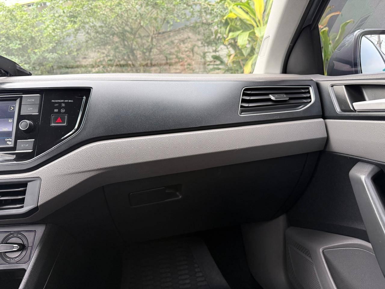 Foto numero 16 do veiculo Volkswagen Polo Comfort. 200 TSI 1.0 Flex 12V Aut.  - Cinza - 2019/2020