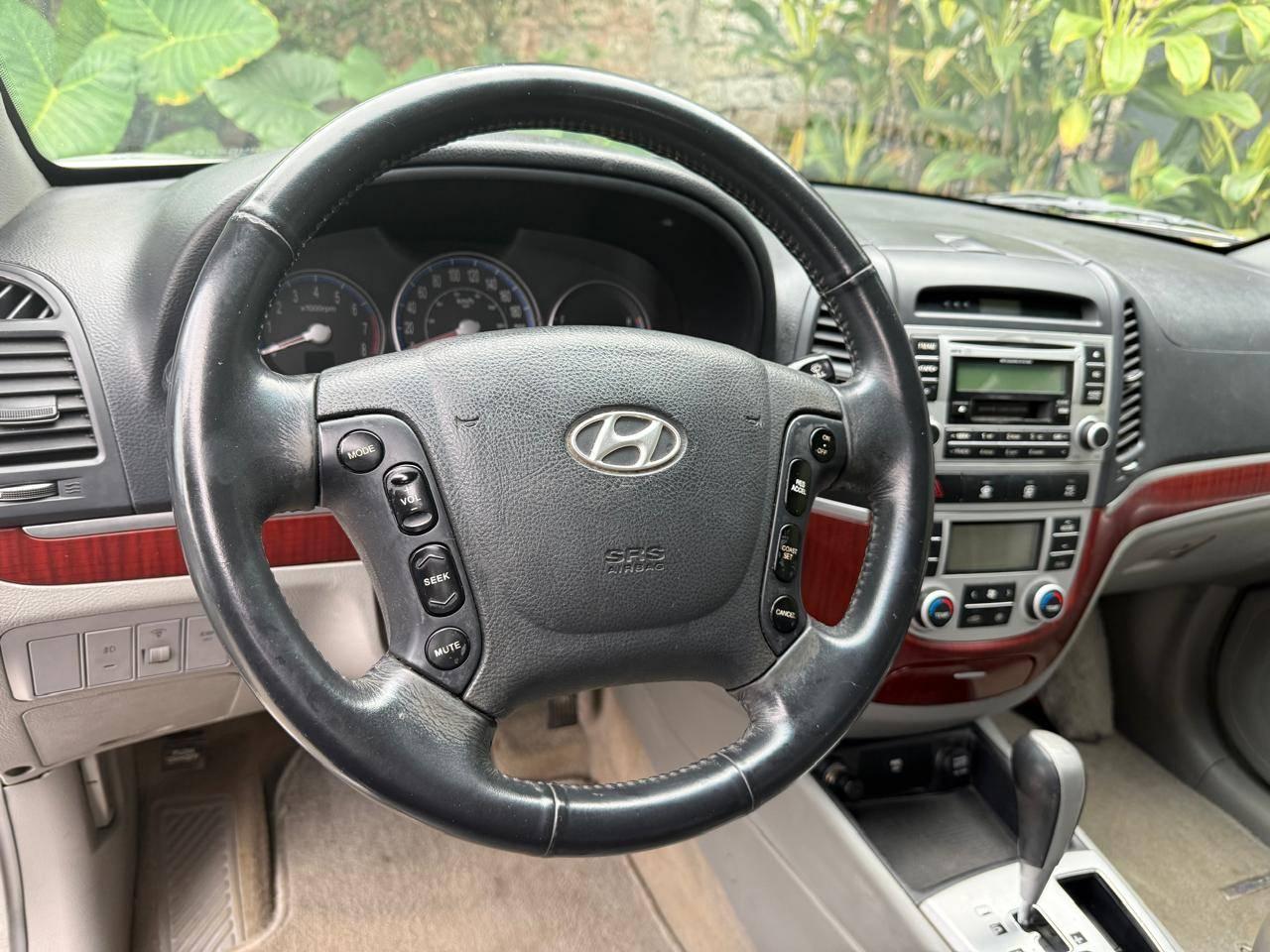 Foto numero 13 do veiculo Hyundai Santa Fe GLS 2.7 V6 4x4TipTronic  - Prata - 2007/2008